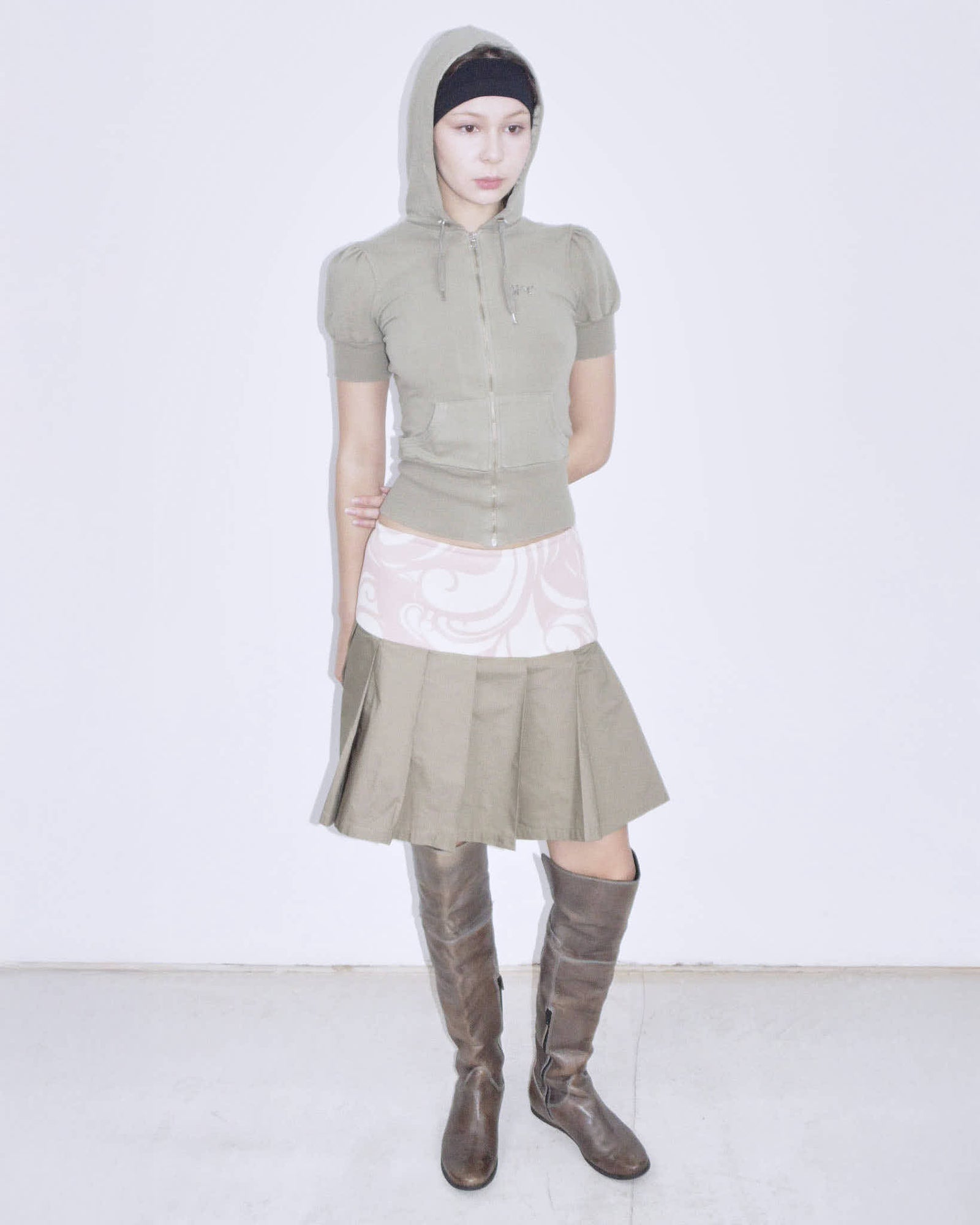 patterned midi skirt with light pink and  beige design