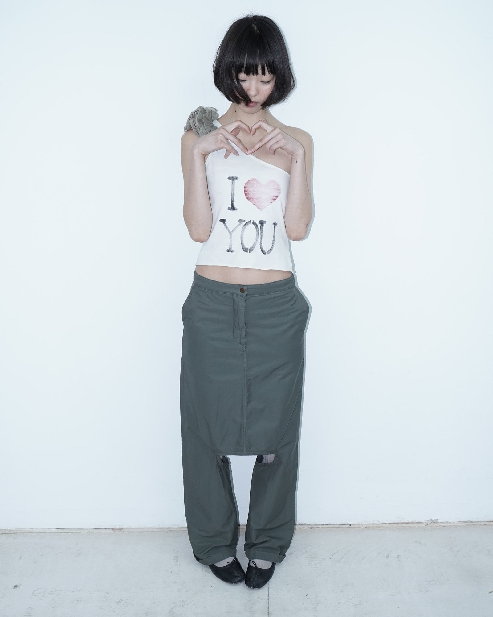 i <3 you one shoulder crop top