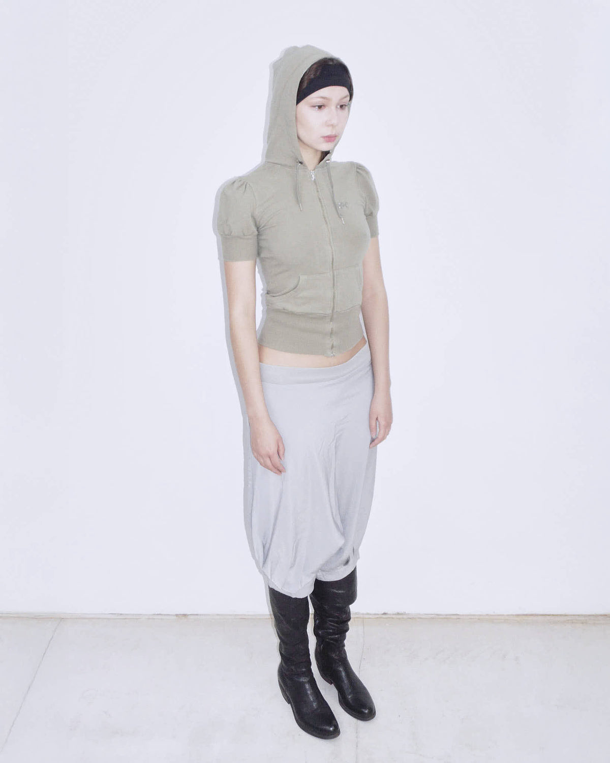 light grey bubble capri
