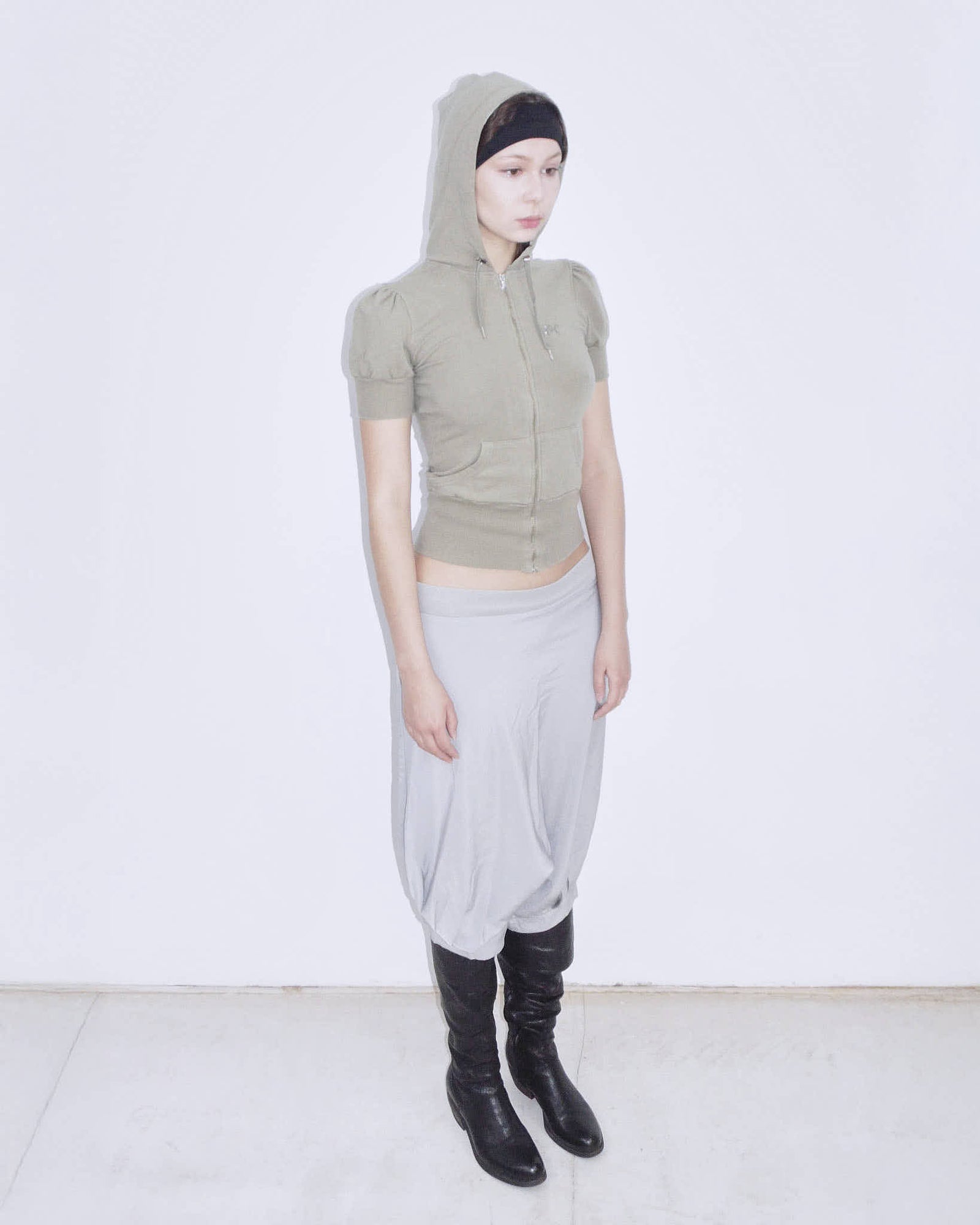 light grey bubble capri