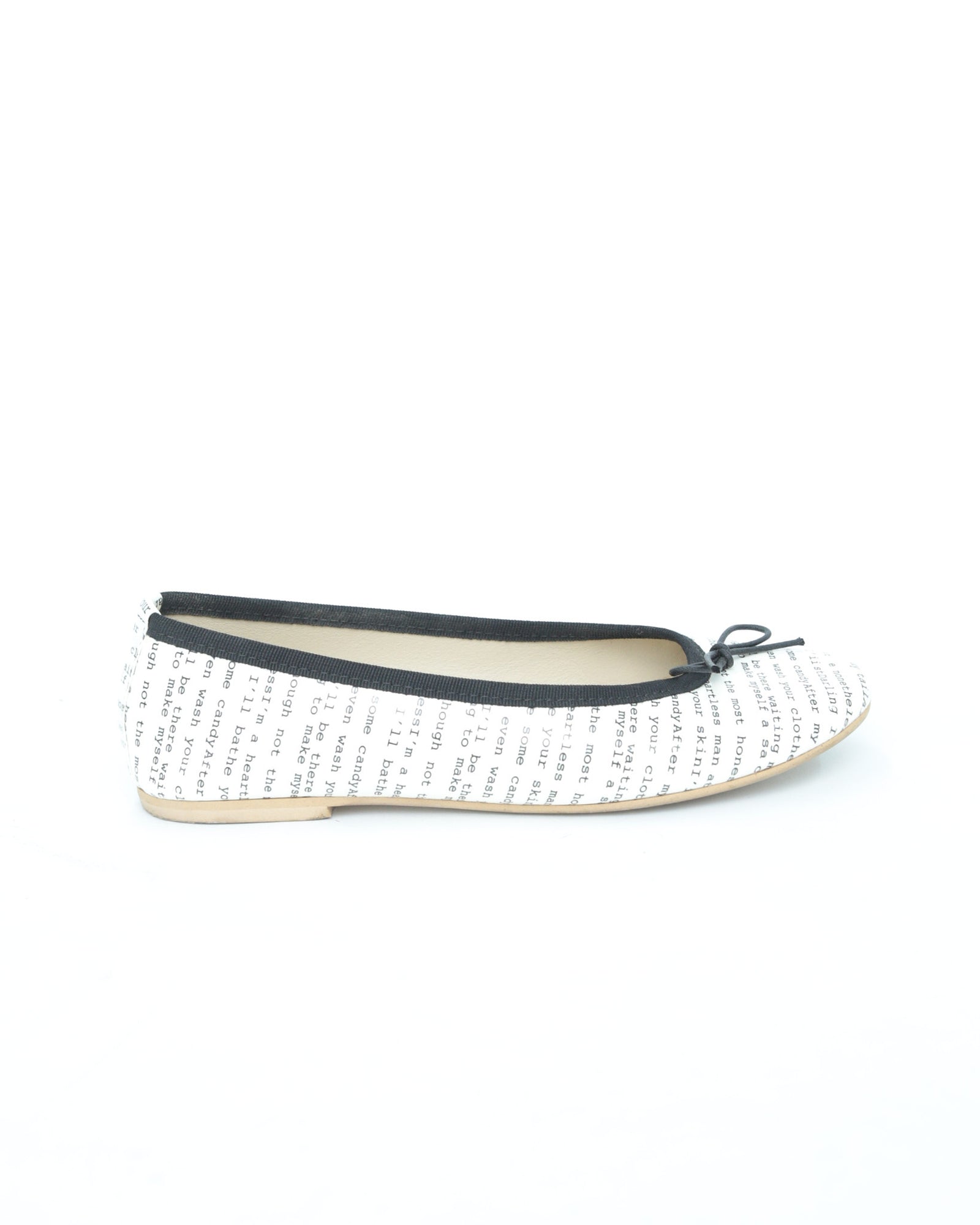 leather ballet flats with love letter print