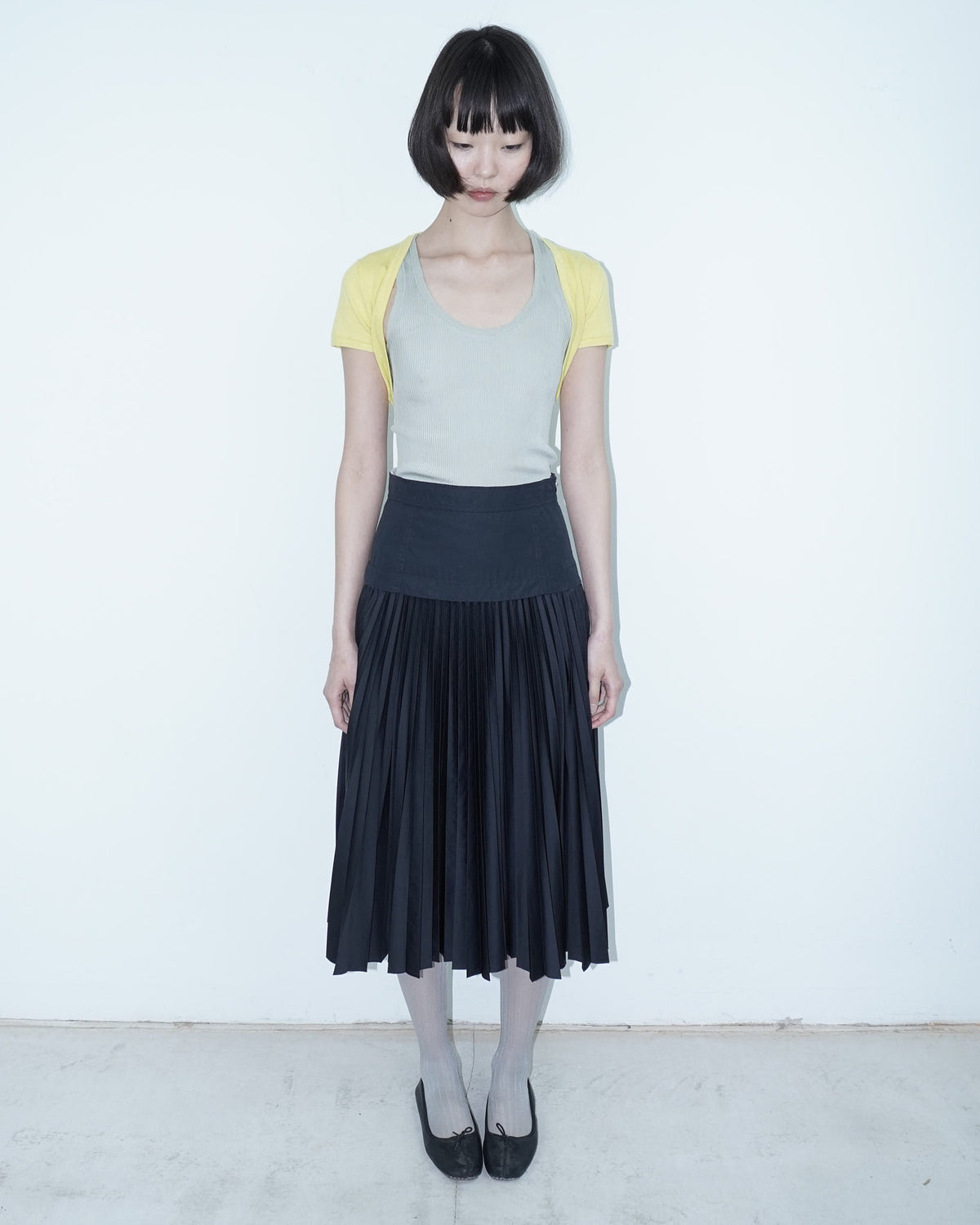 black midi pleated skirt