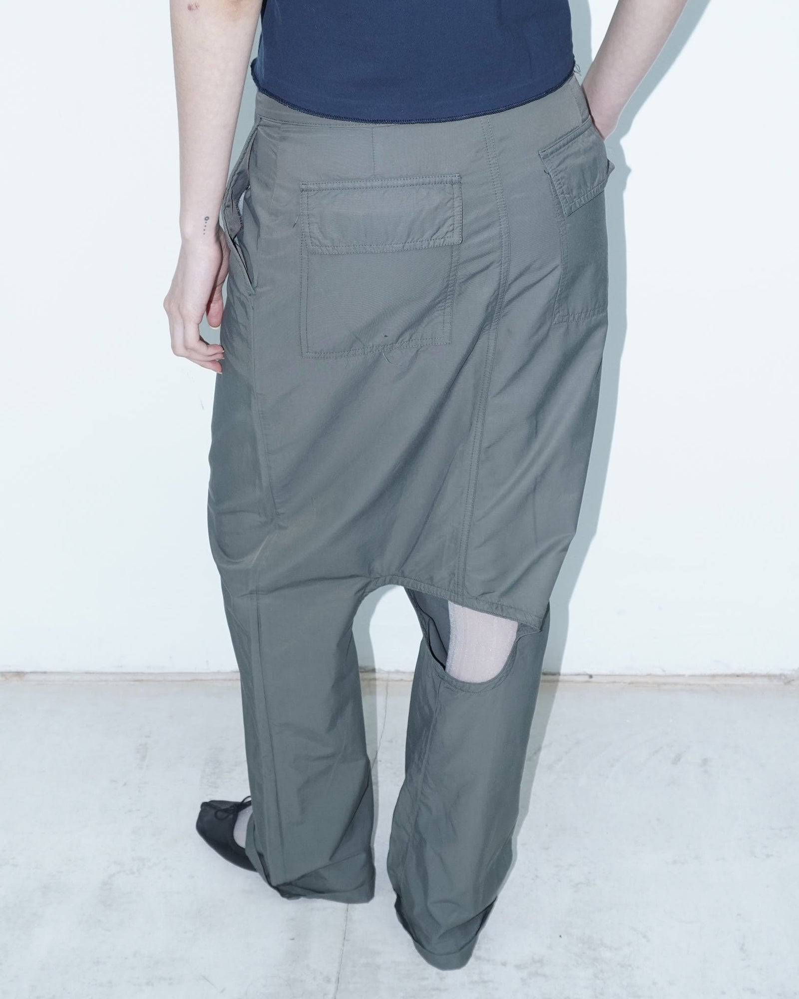 cut out oversized pants