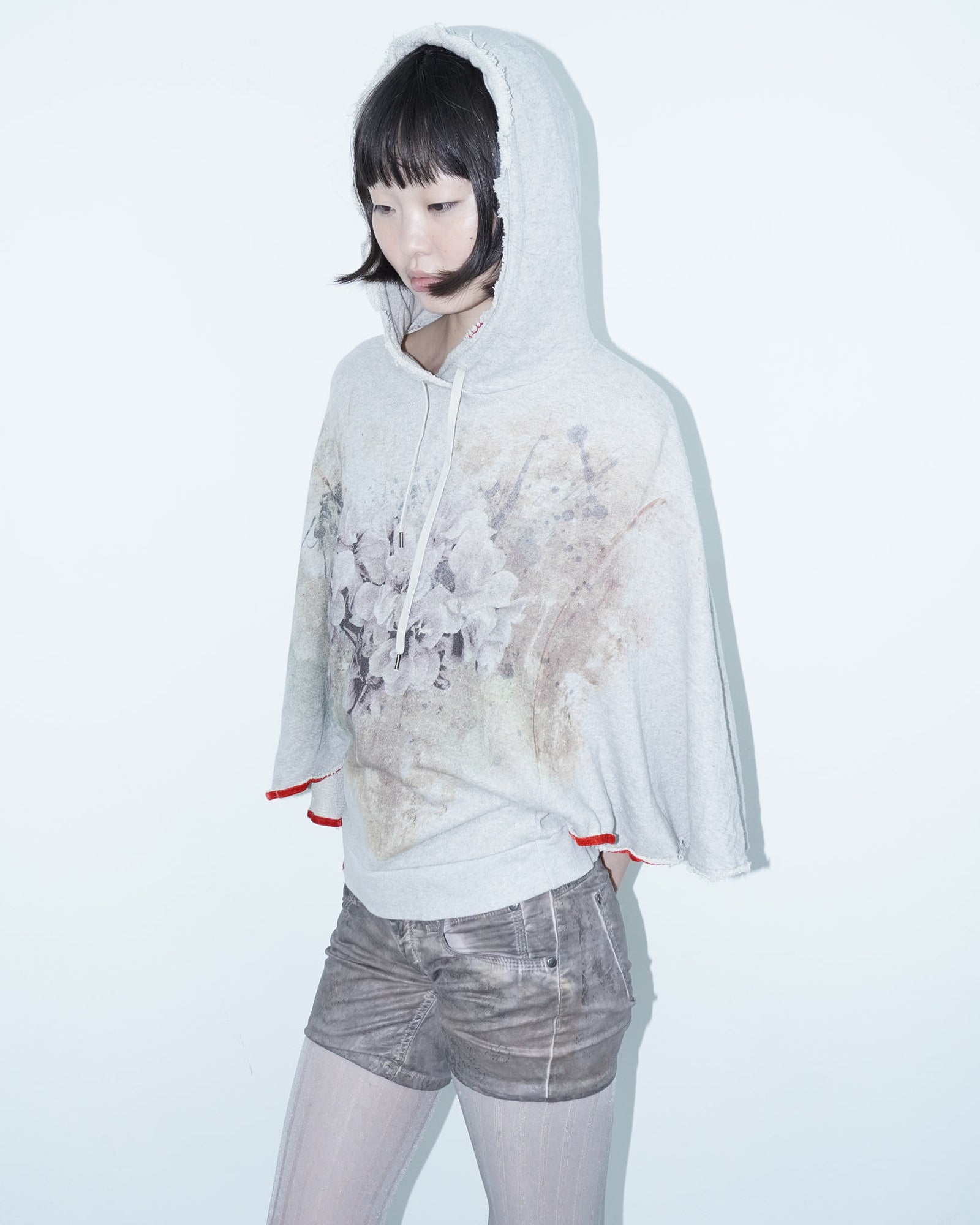 sweater with orchid faded print and hood