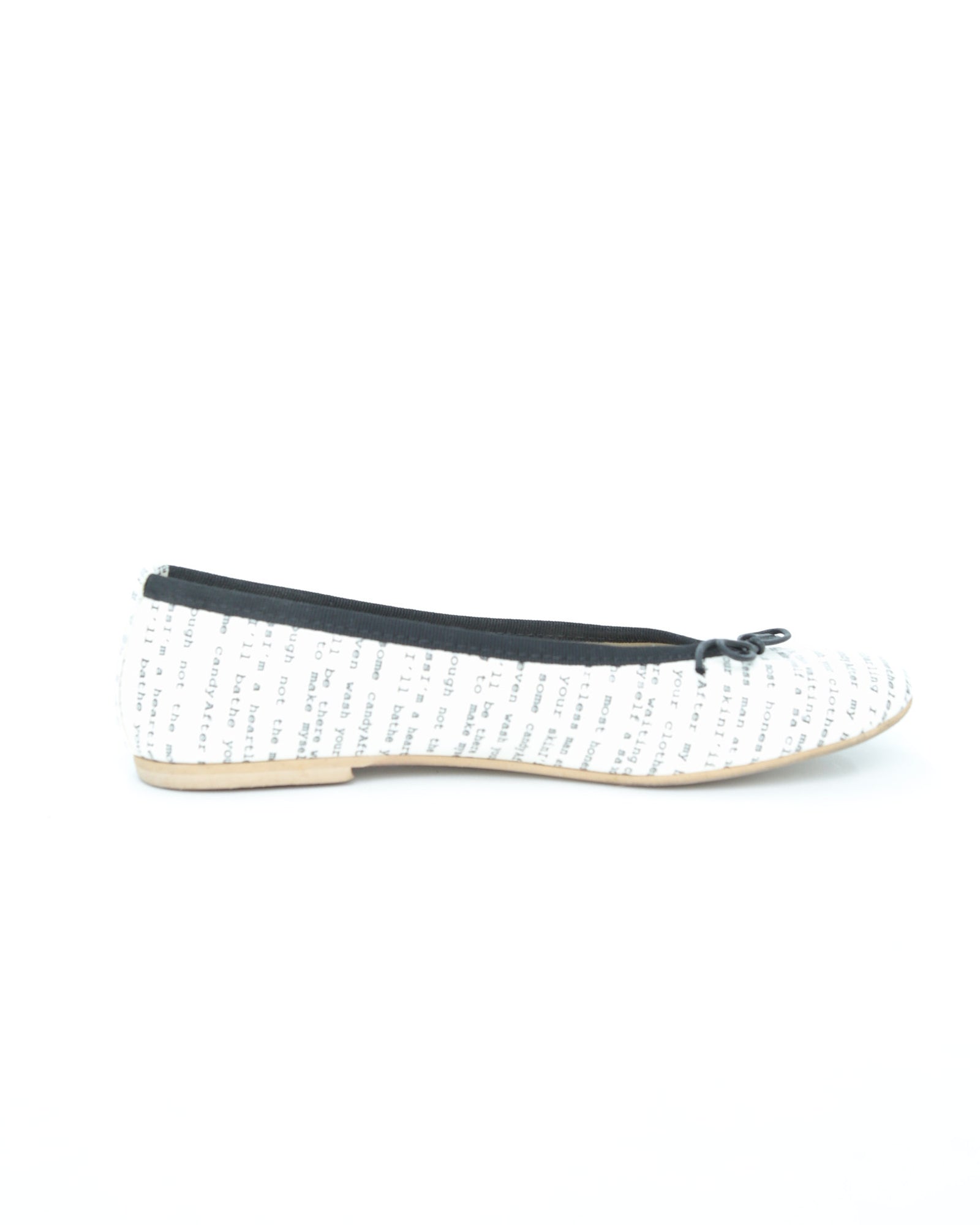 leather ballet flats with love letter print
