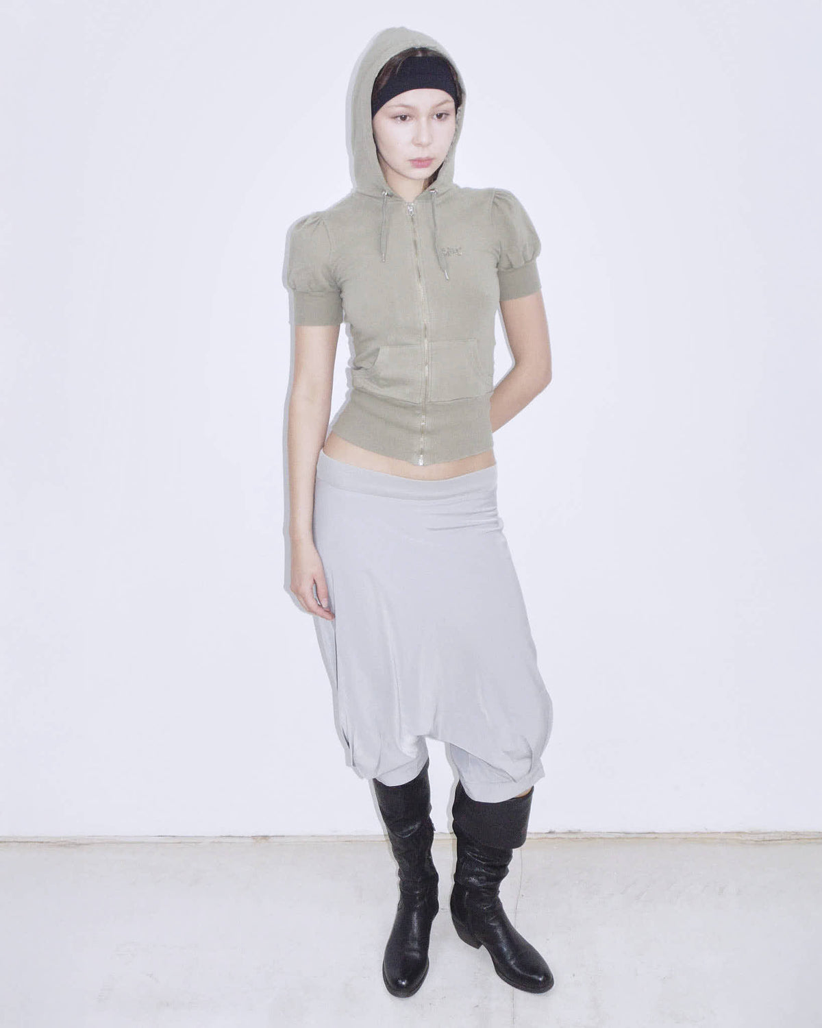 light grey bubble capri