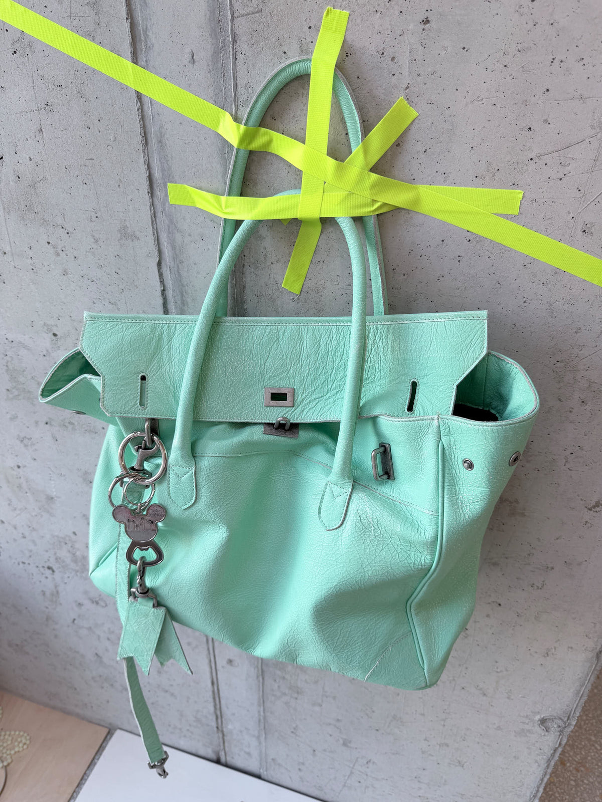 mint scudo bag