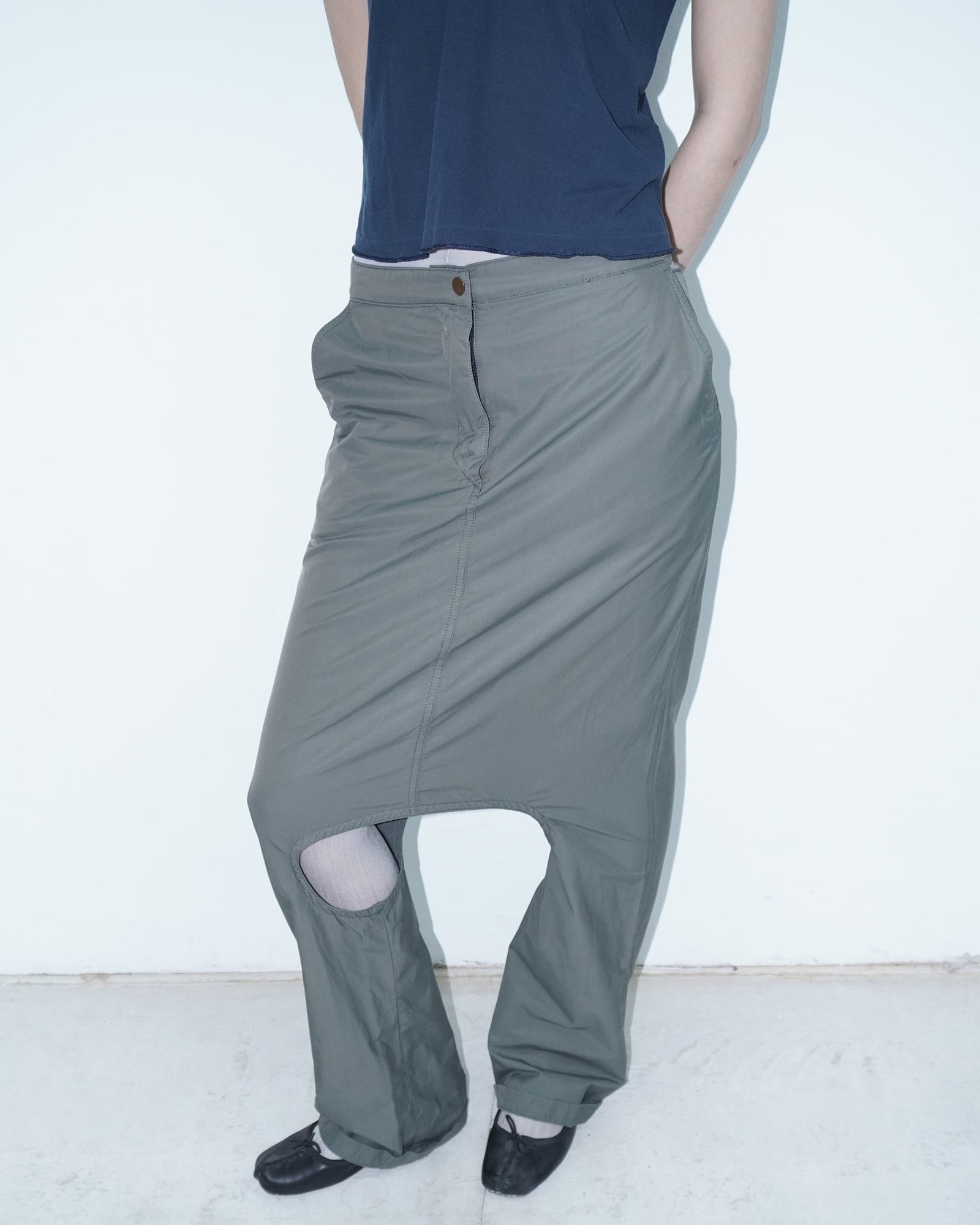 cut out oversized pants