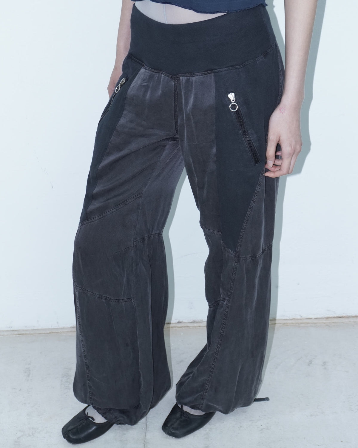 black stone wash pure silk balloon pants