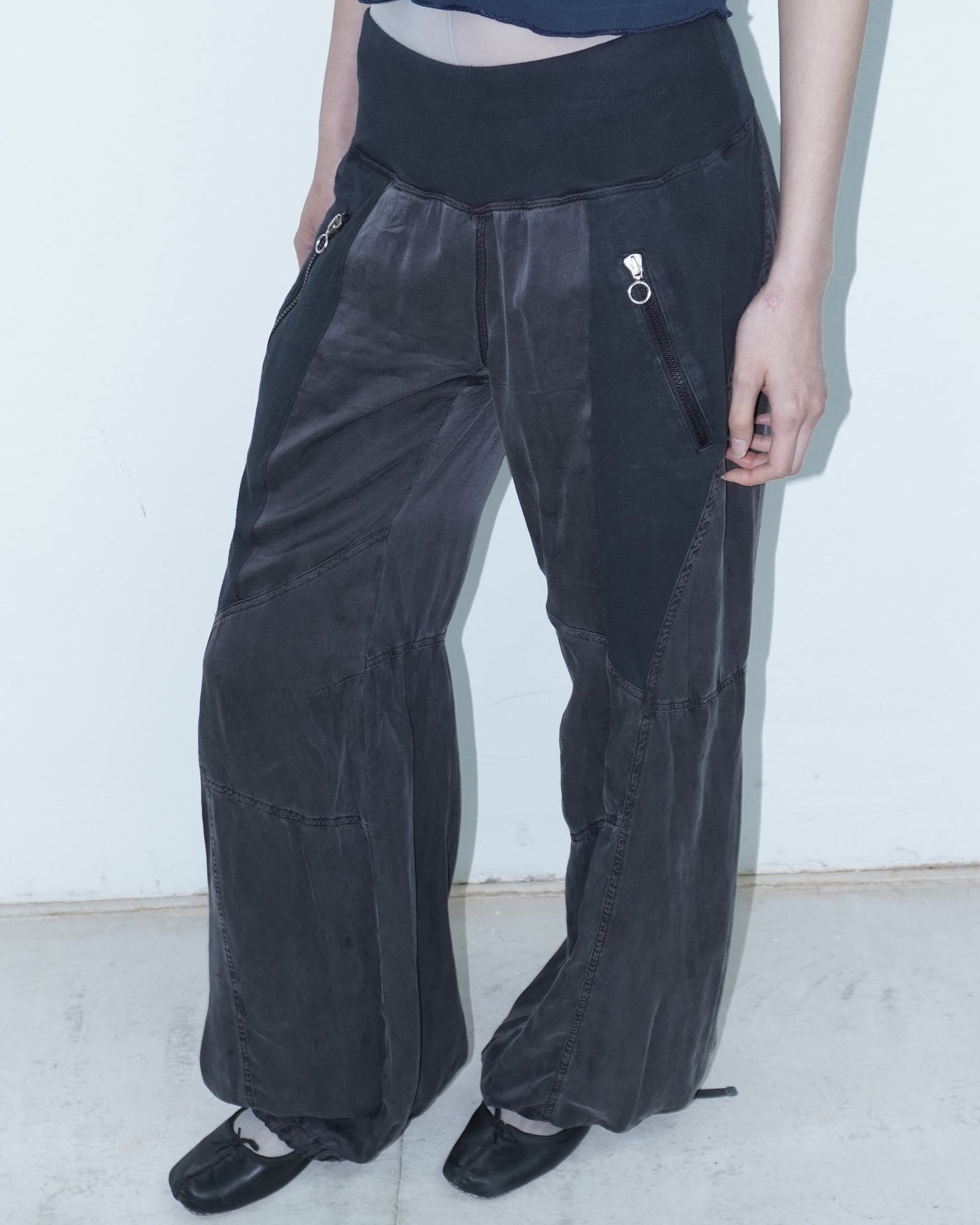 black stone wash pure silk balloon pants