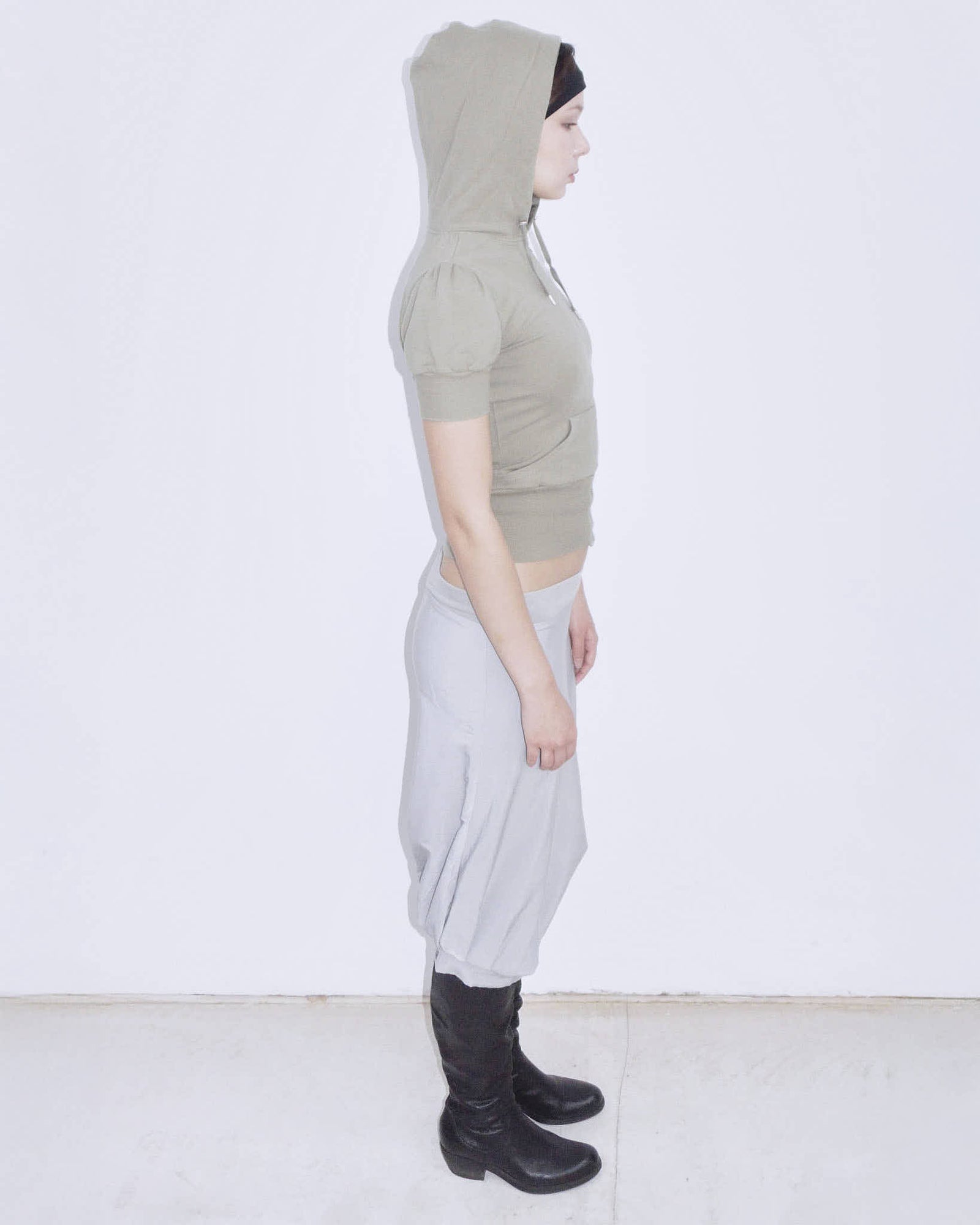light grey bubble capri