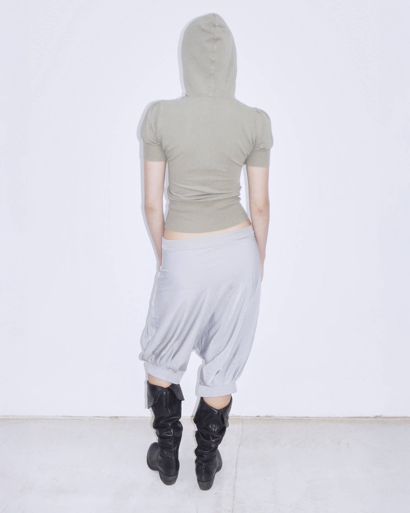 light grey bubble capri