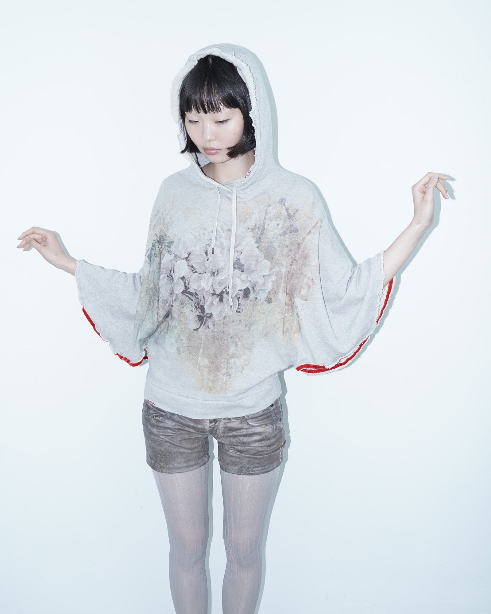 sweater with orchid faded print and hood