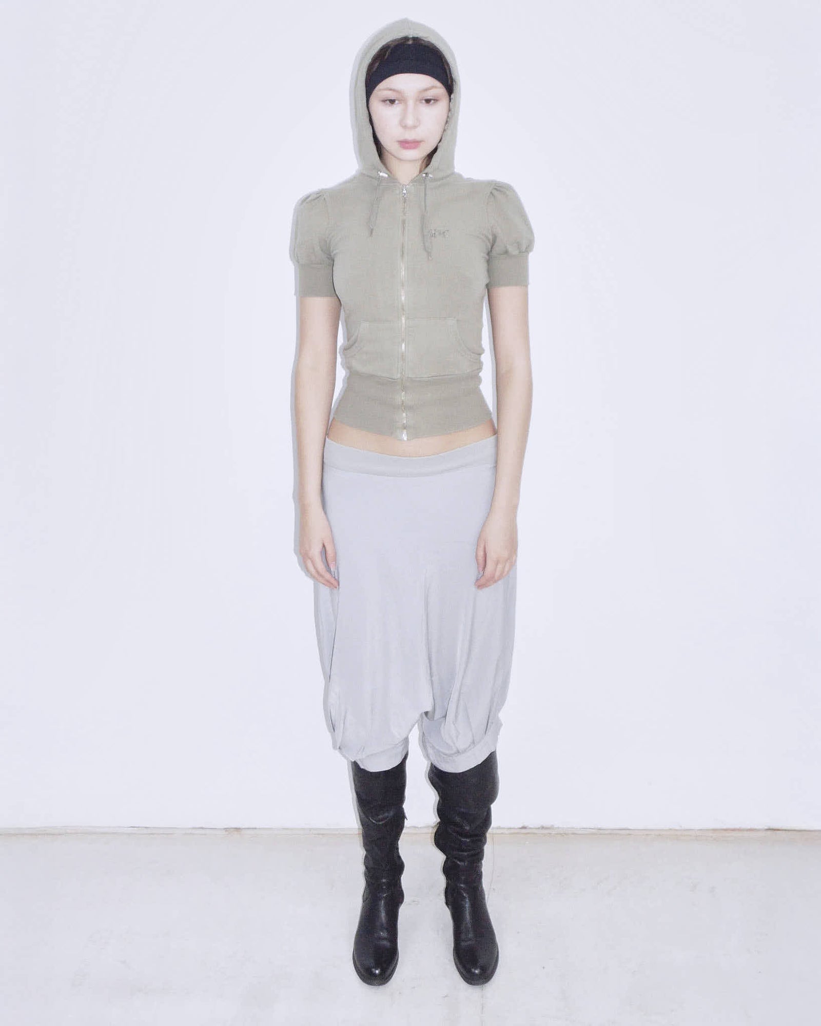 light grey bubble capri