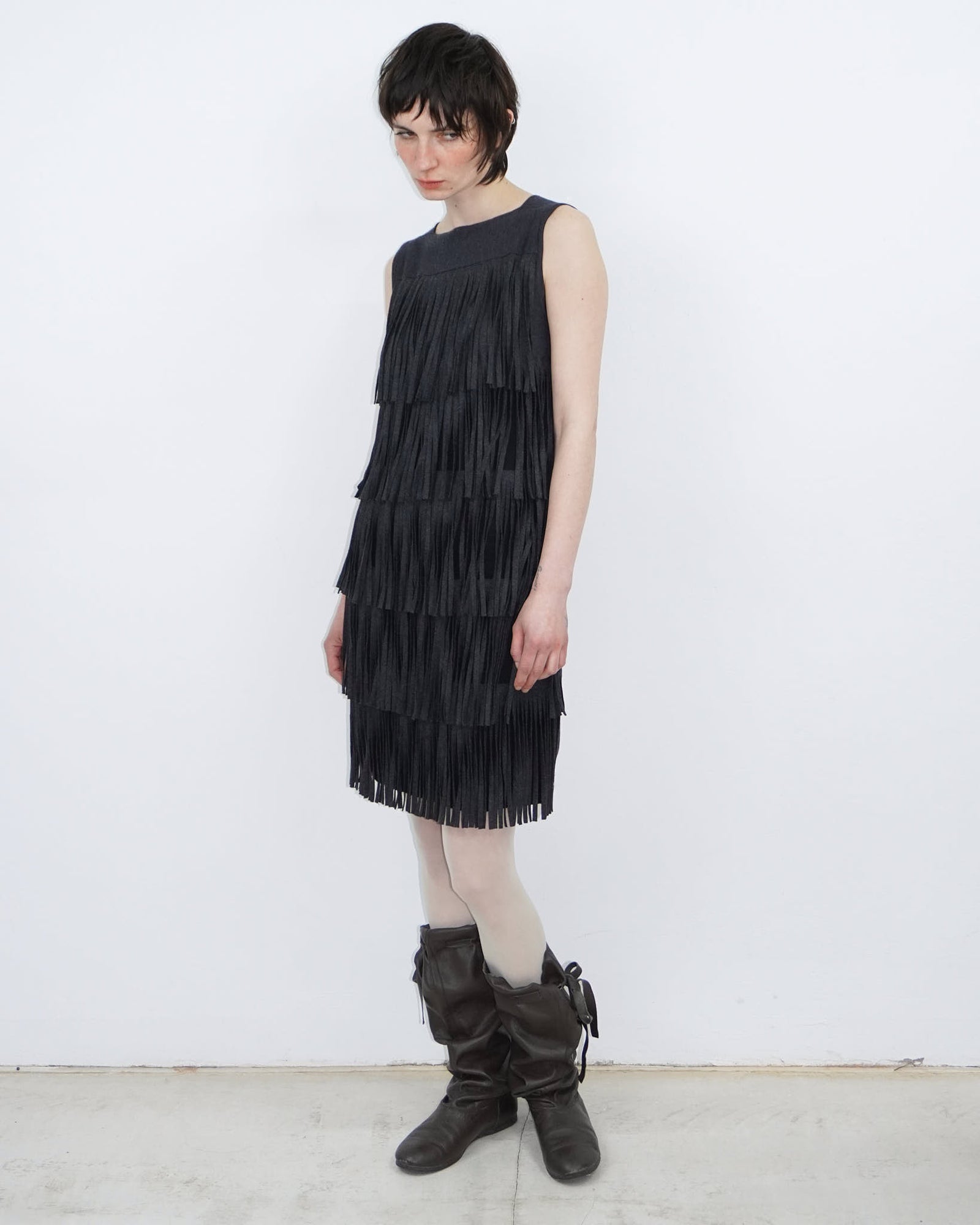 anthracite midi dress with fringes