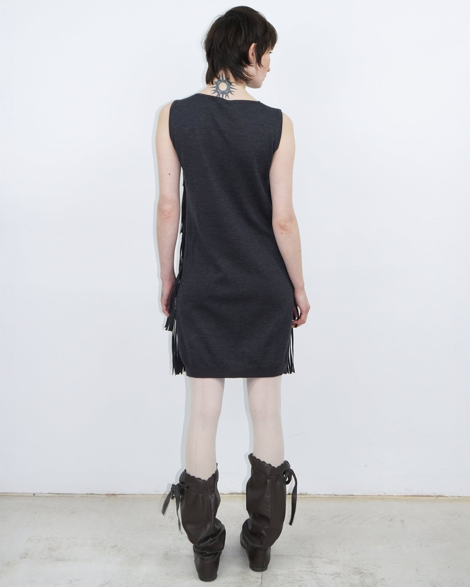 anthracite midi dress with fringes