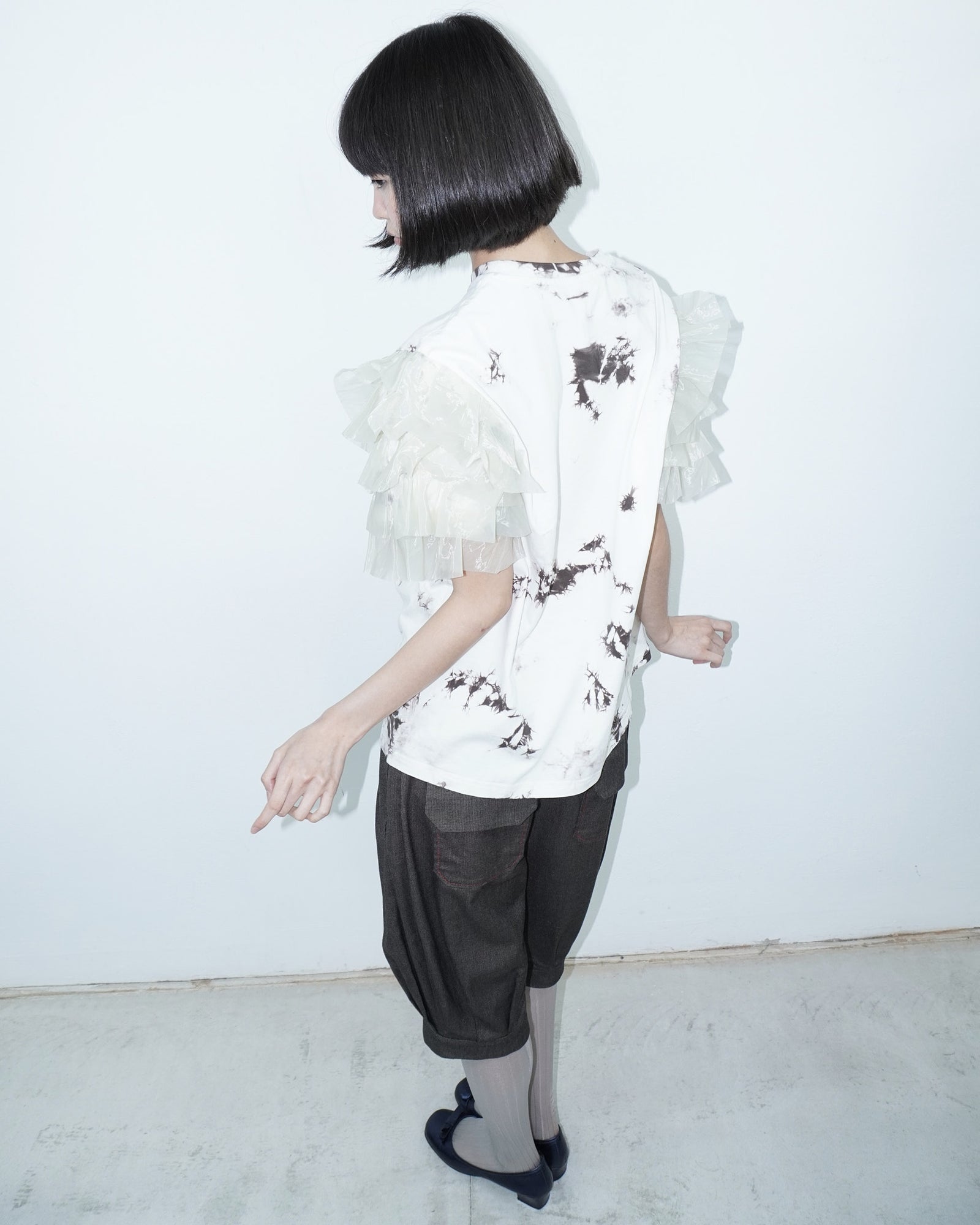 batik ruffle top with horse print