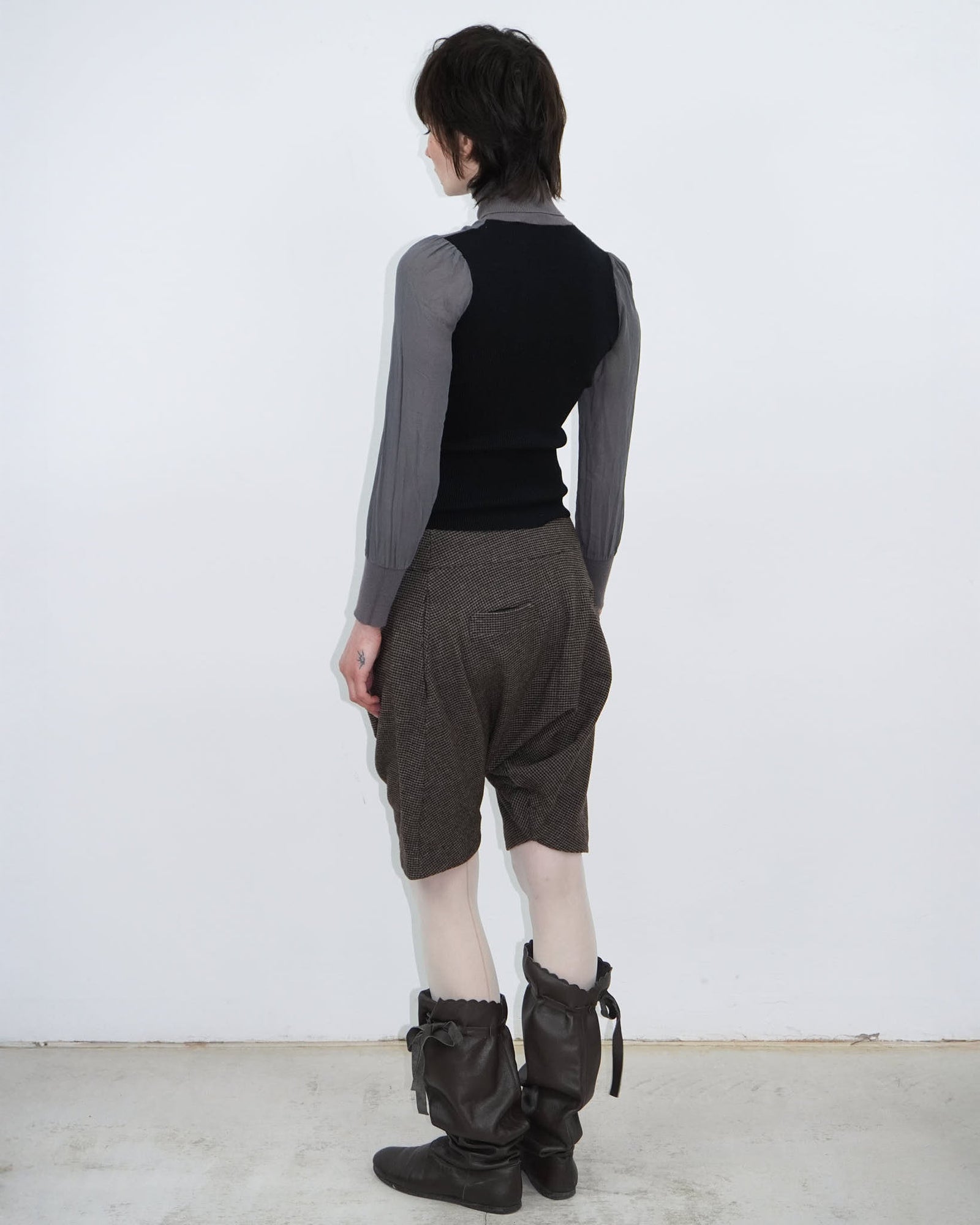 bimaterial long sleeve top with silk panel