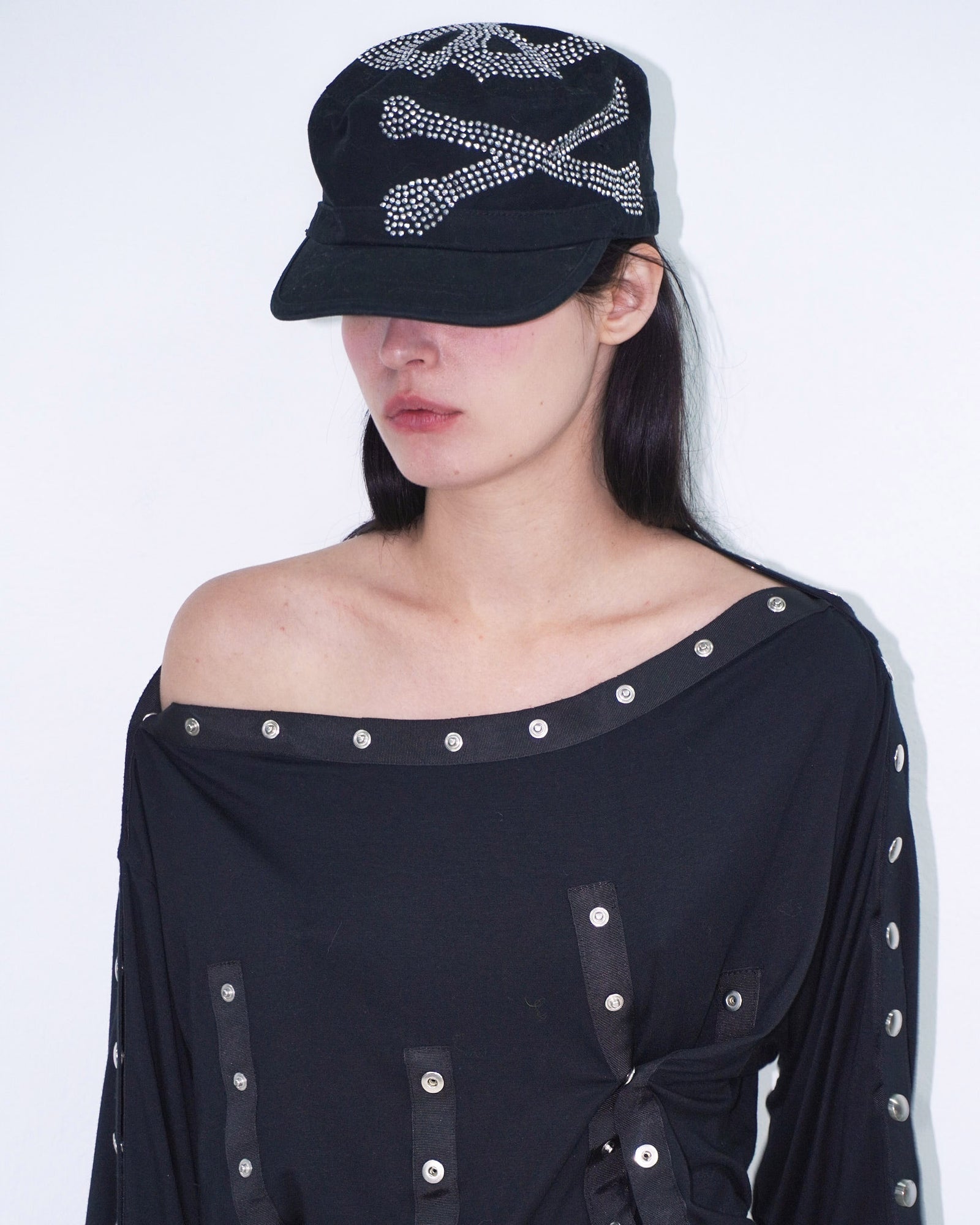black canva skull cap