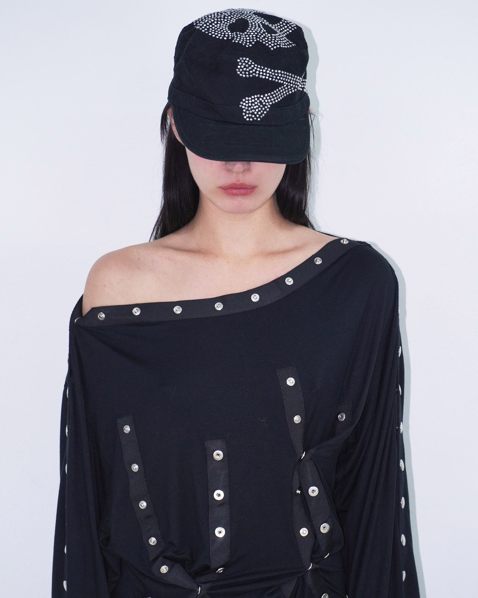 black canva skull cap