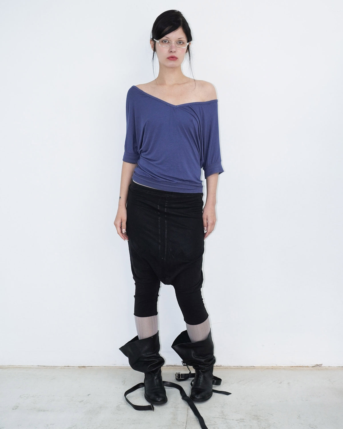 black coated texture bermuda pants