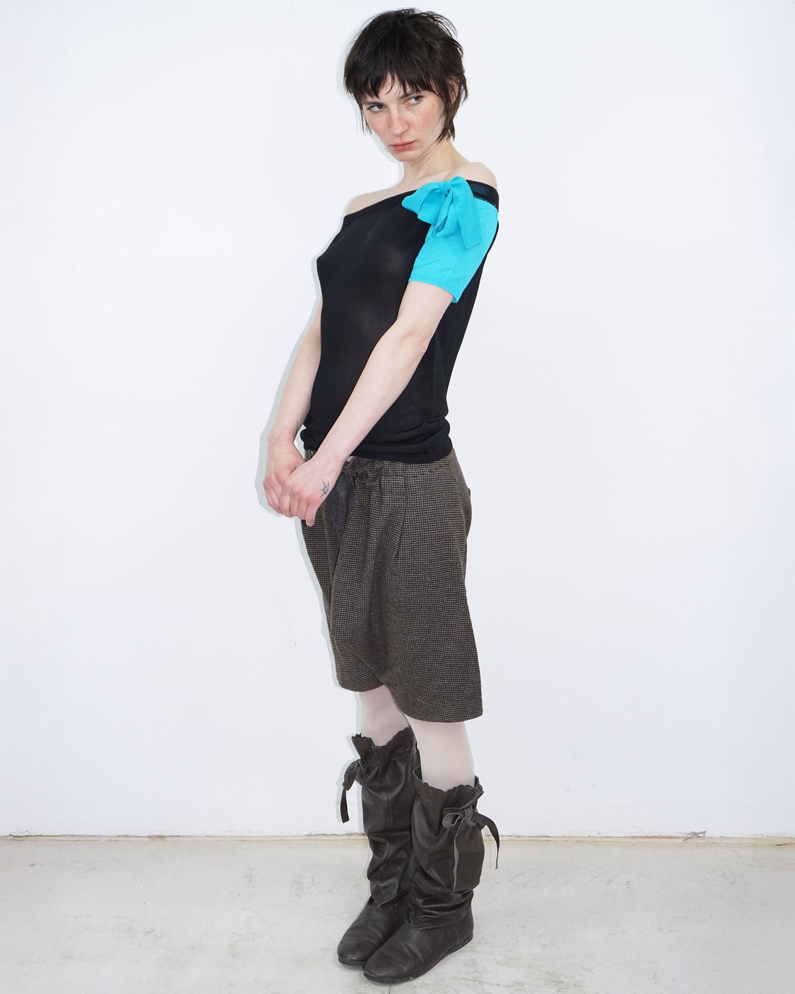 black & turquoise bow top