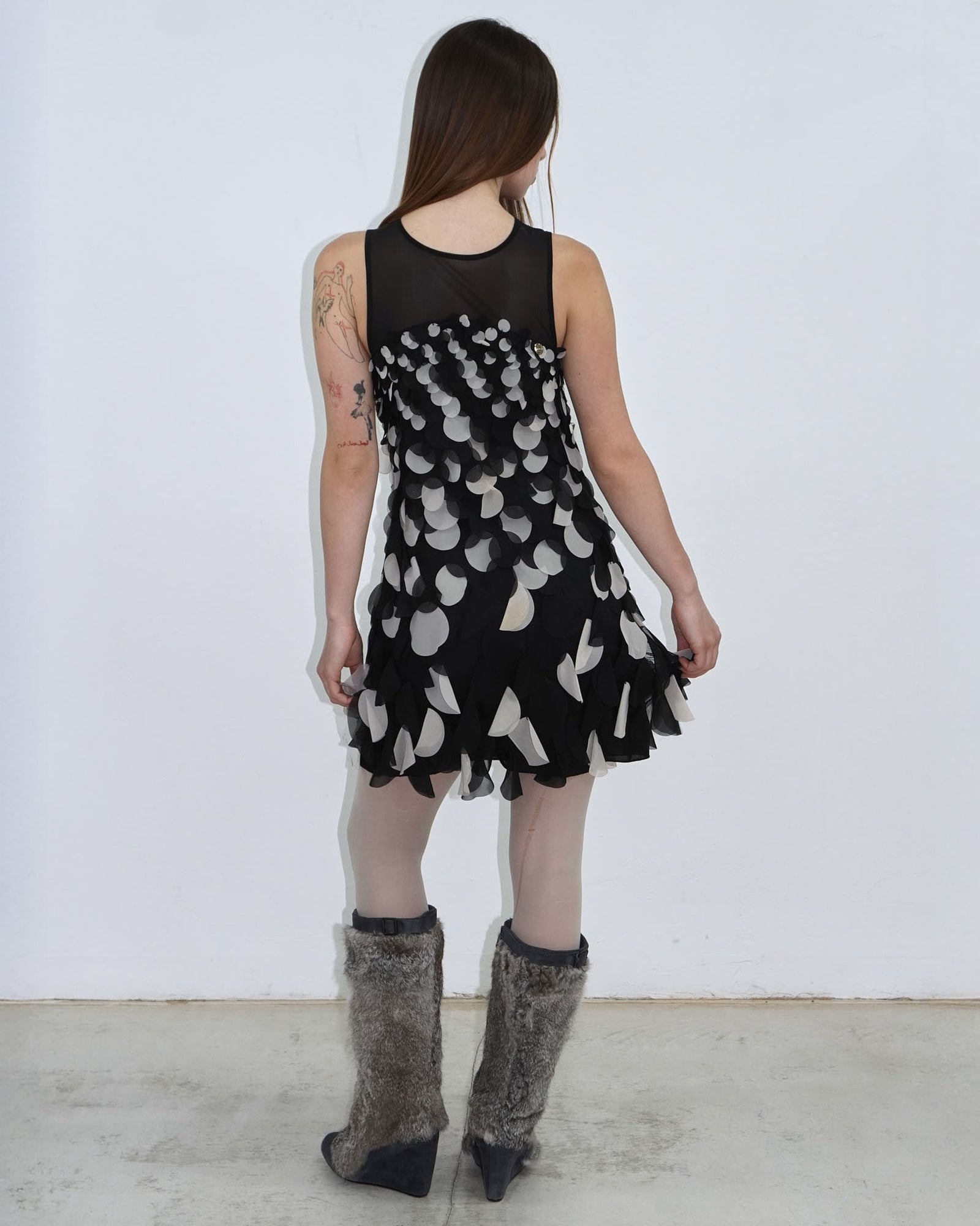 b/w big round mesh sequin dress
