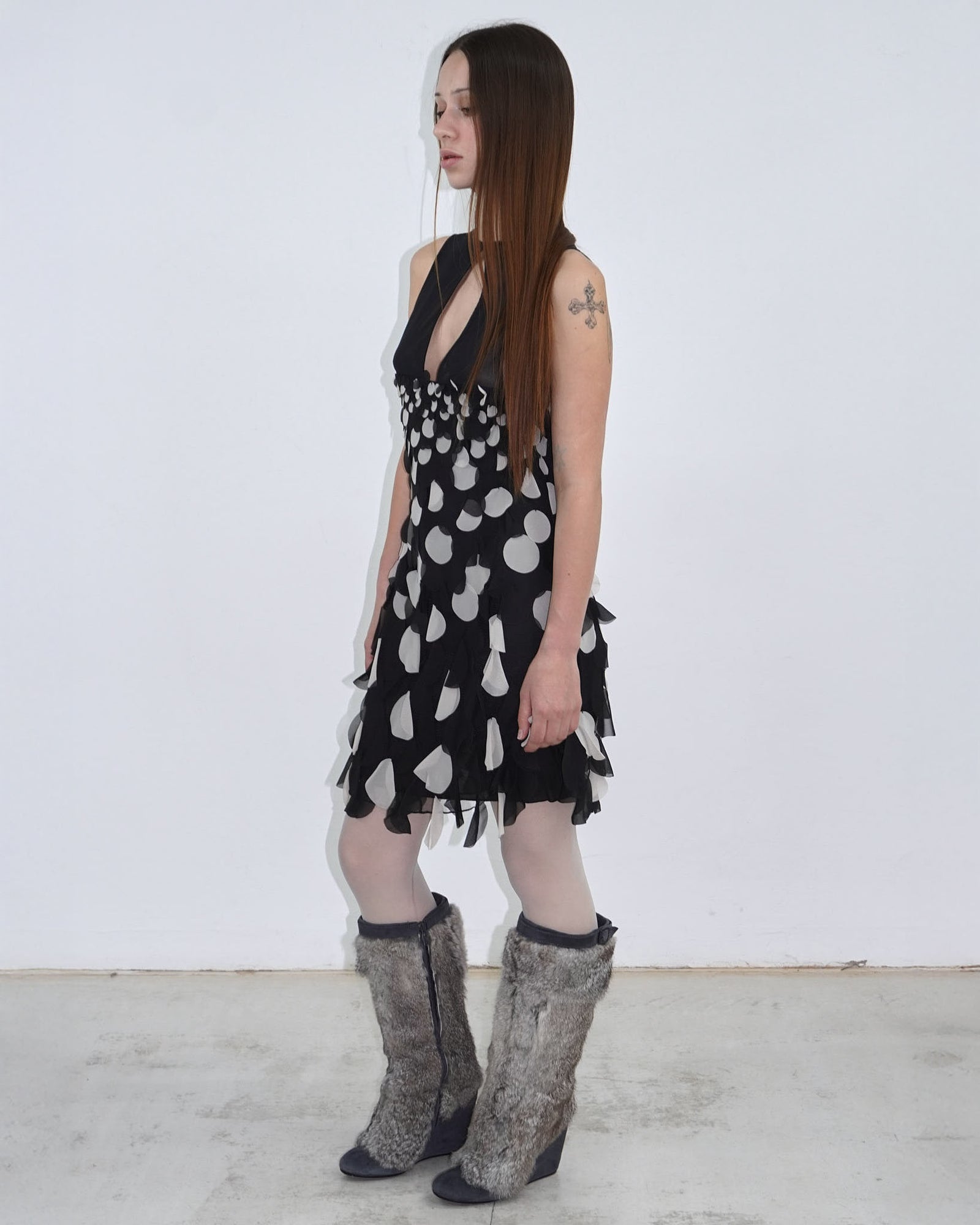 b/w big round mesh sequin dress
