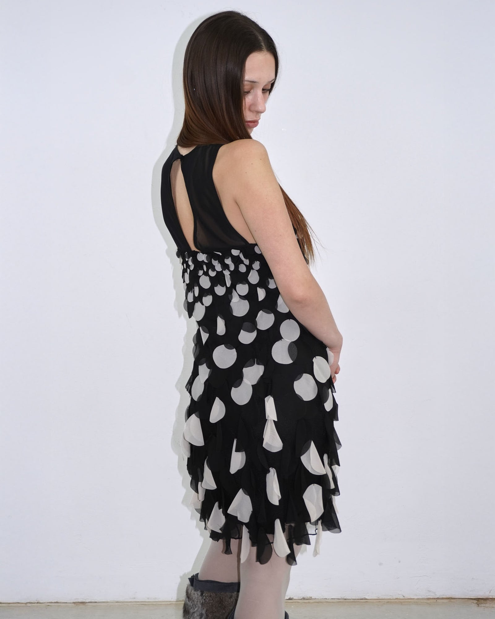 b/w big round mesh sequin dress