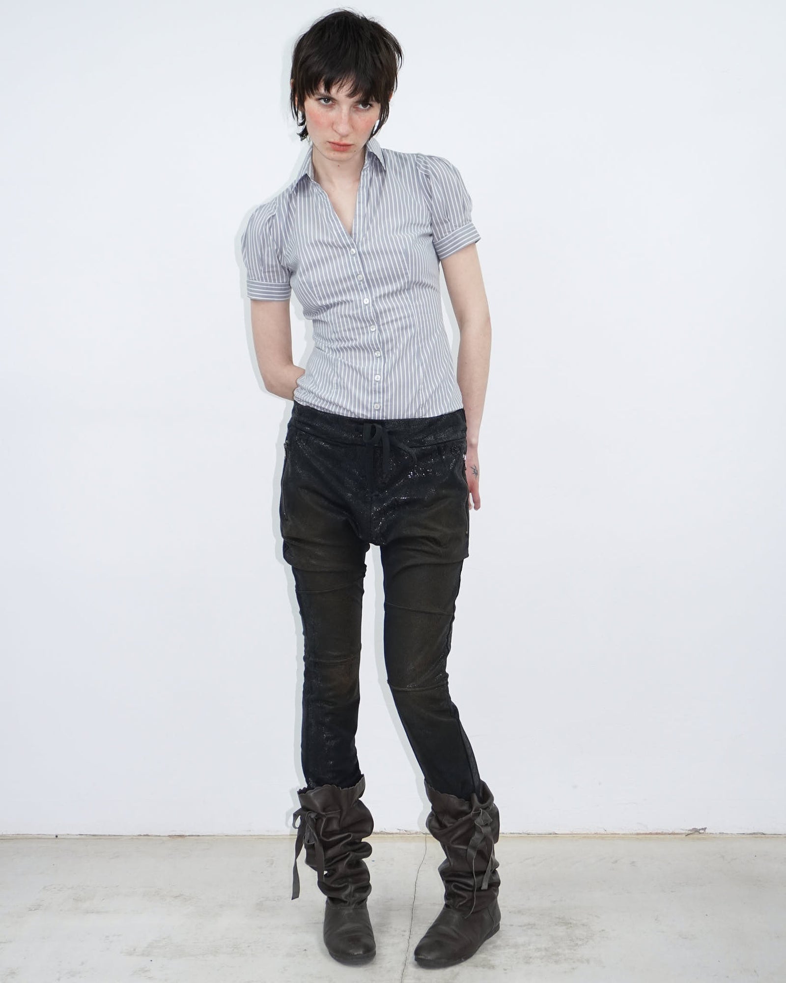 cracked print sweatpants with long crotch