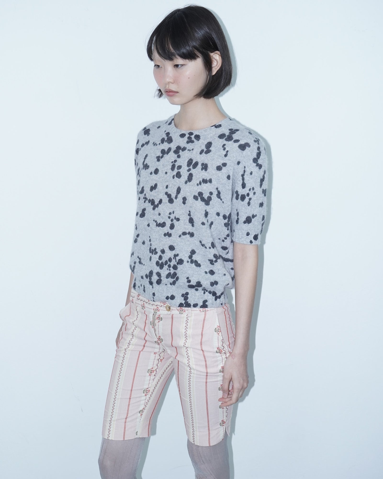 embroidered cute floral capri pants