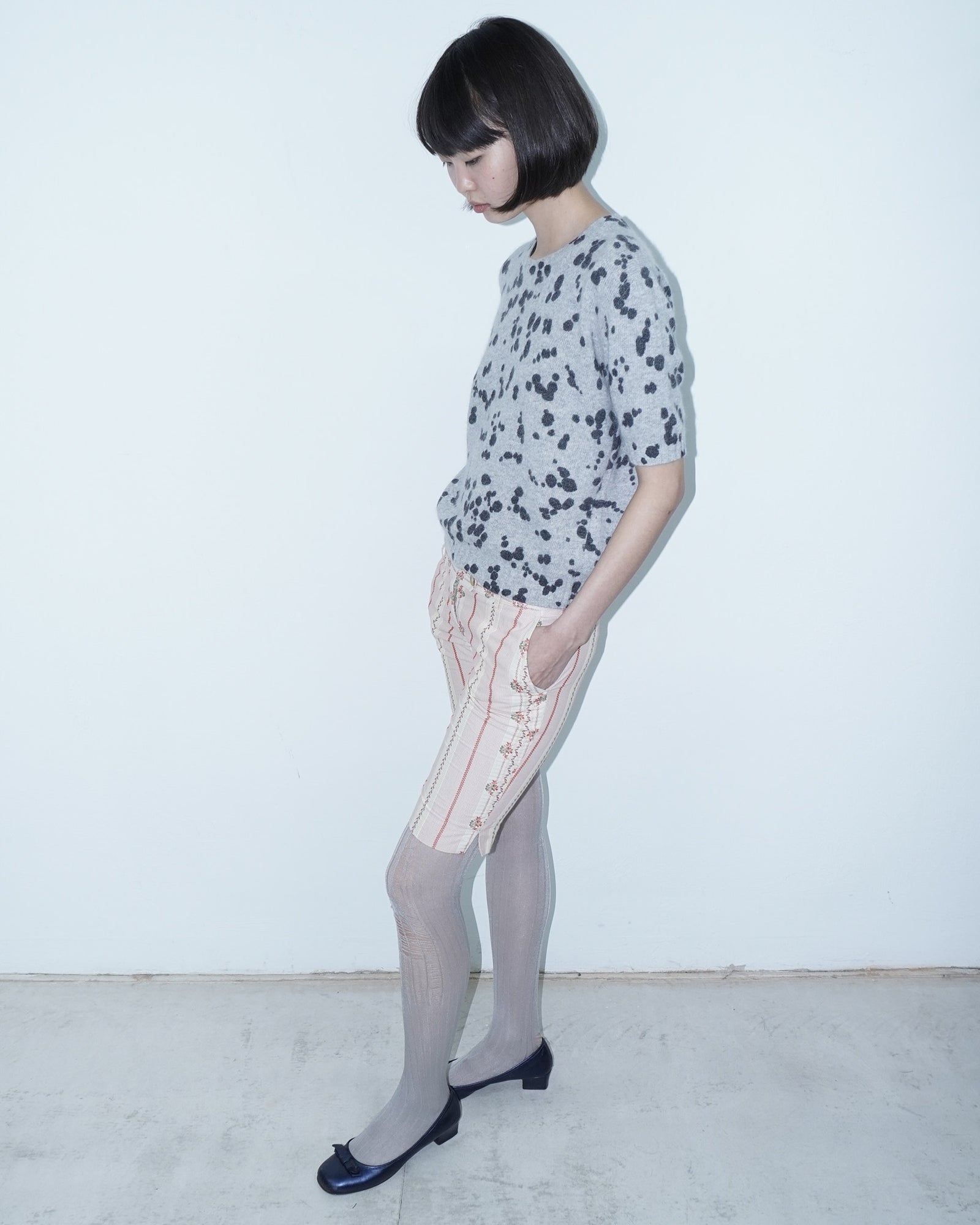 embroidered cute floral capri pants