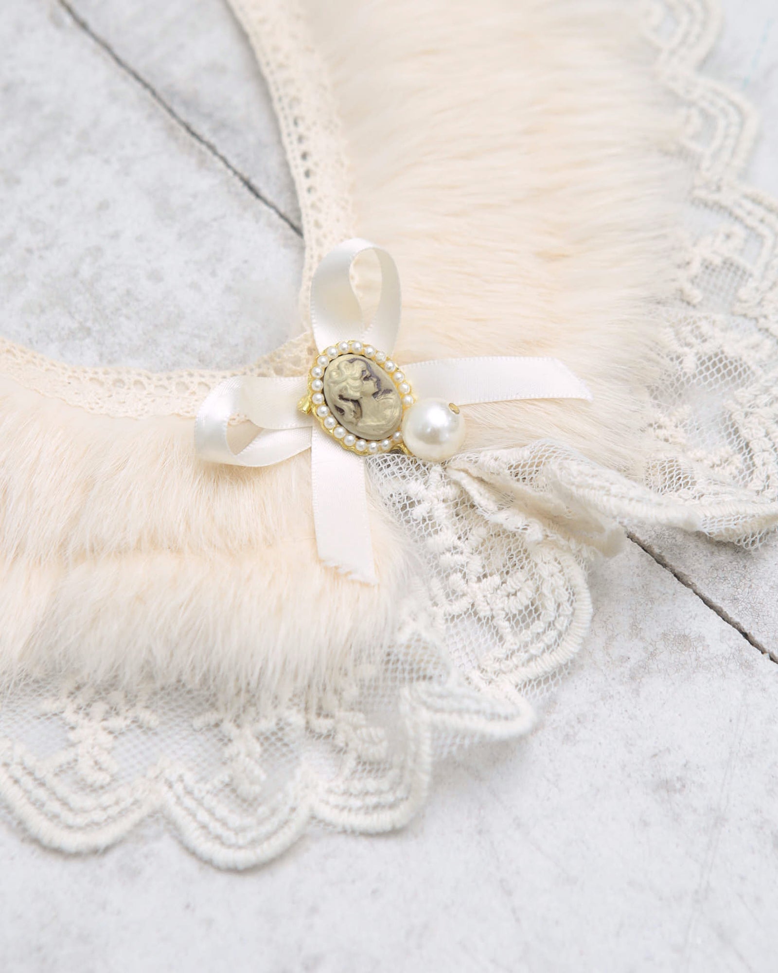 fur lace collar