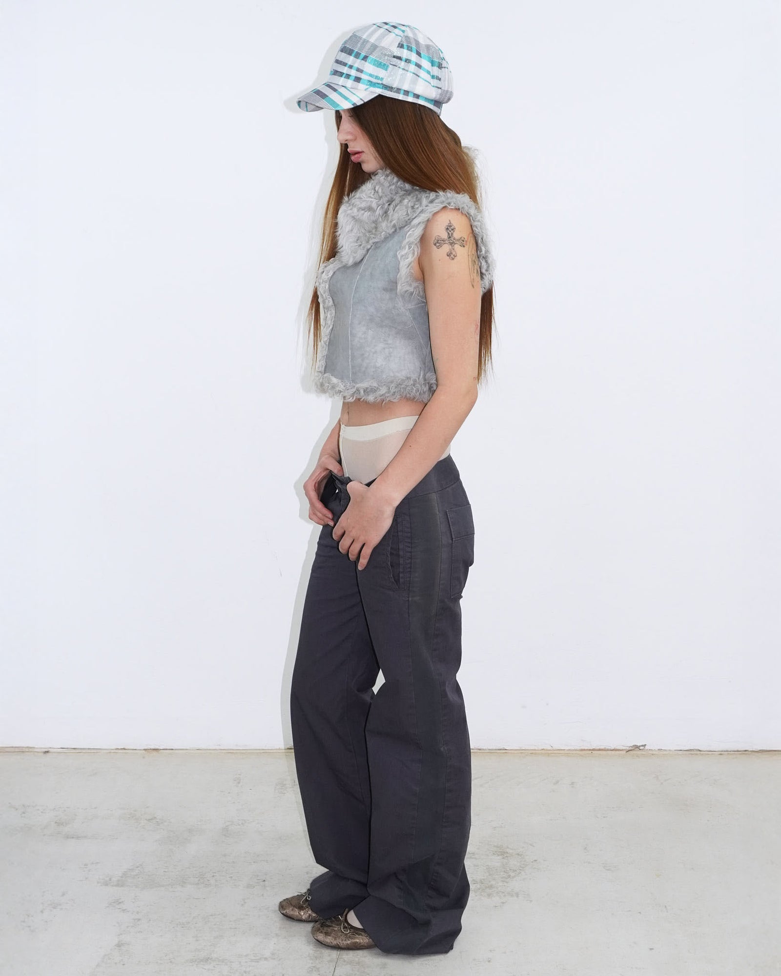 grey and turquise newsboy cap