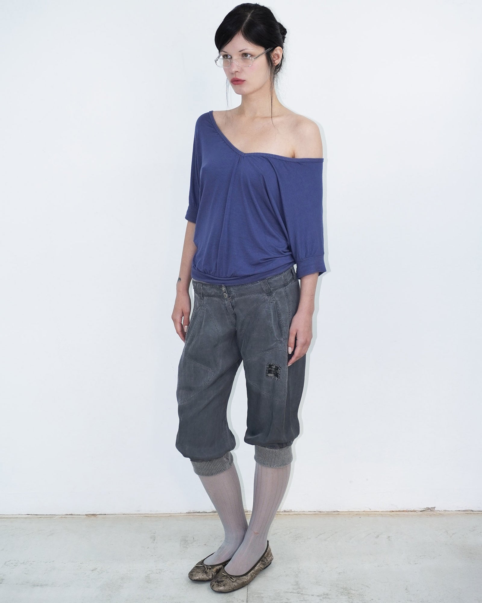 grey capri pants