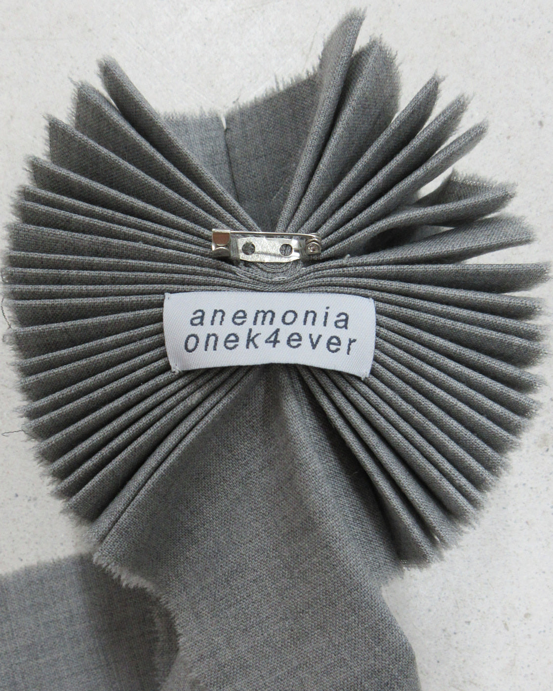 grey cockade