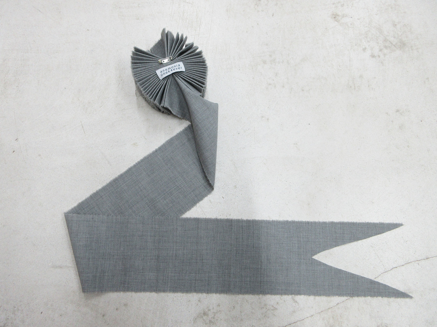 grey cockade