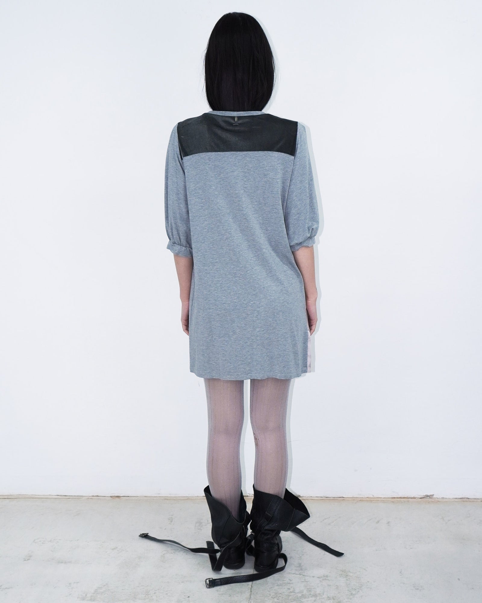 grey doll dress with puffed sleeves