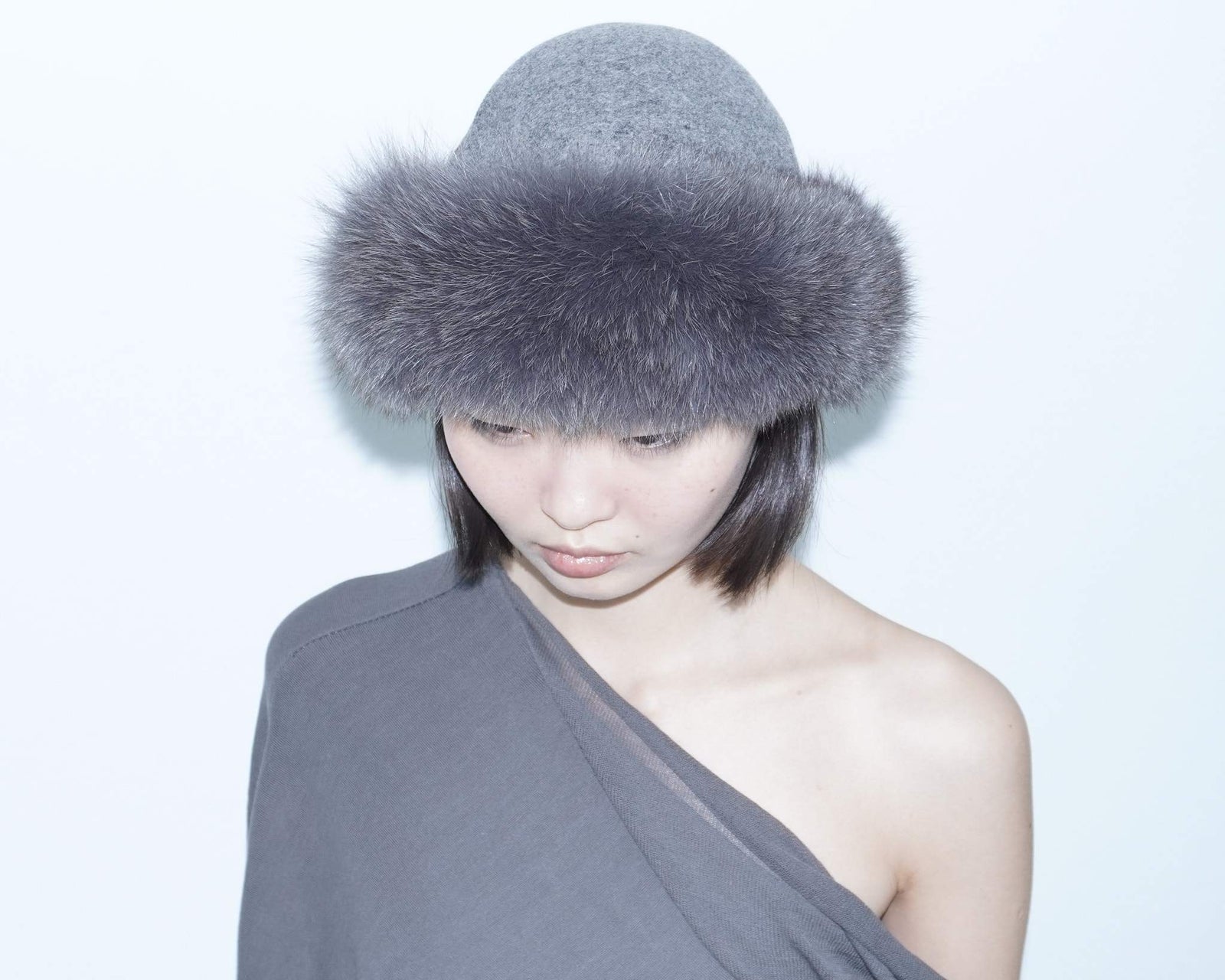 grey fluffy fur trim hat