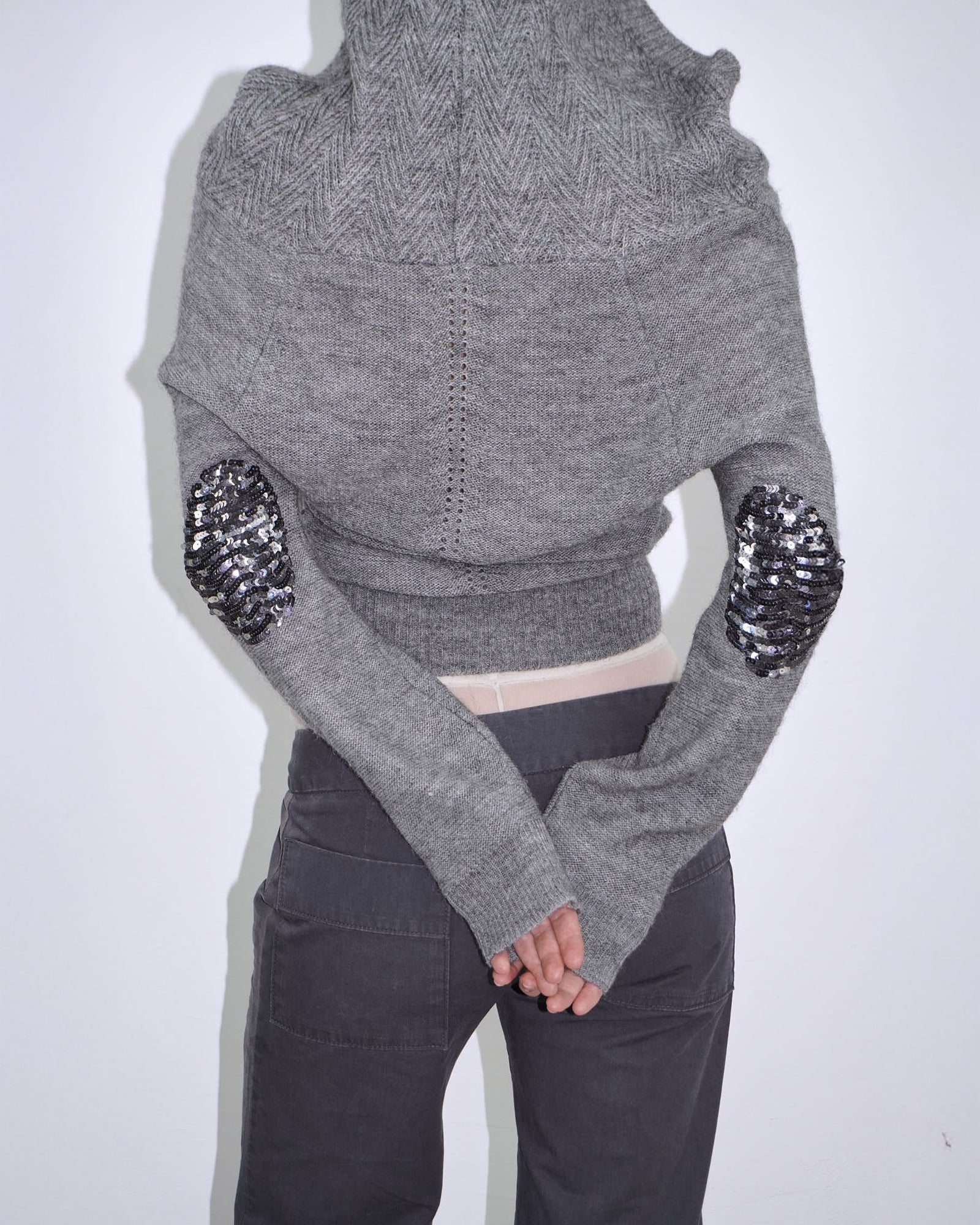 grey knit hoodie with sequins elbow patches