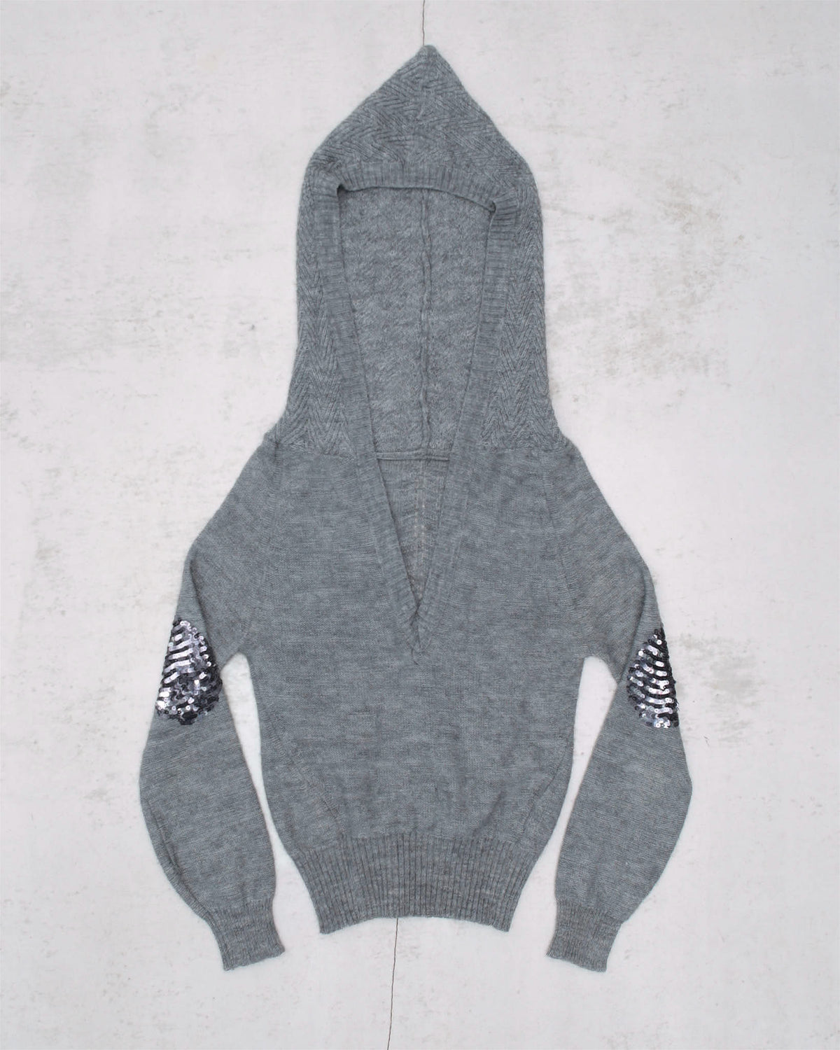 grey knit hoodie with sequins elbow patches