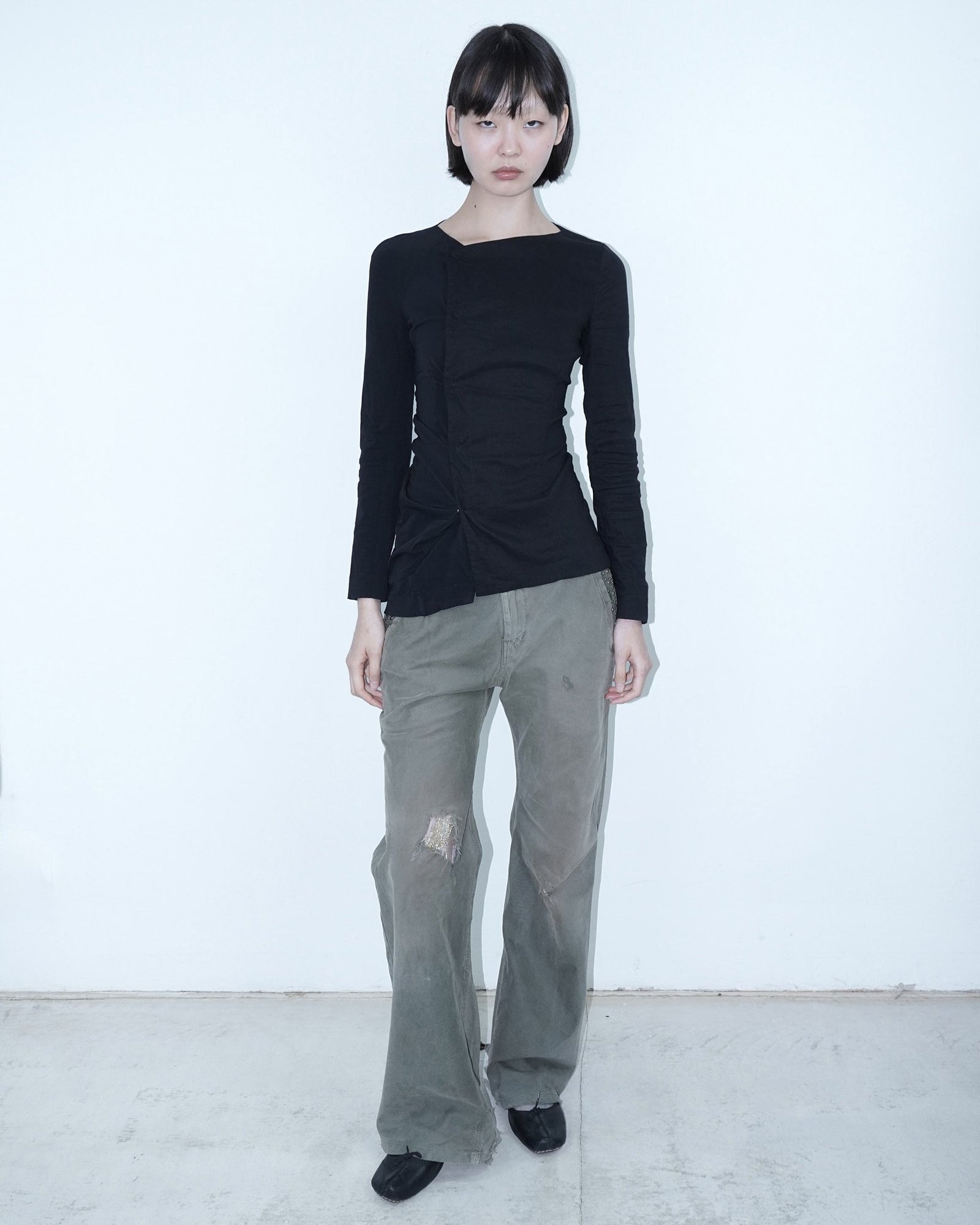 linen long sleeved asymmetrical black top