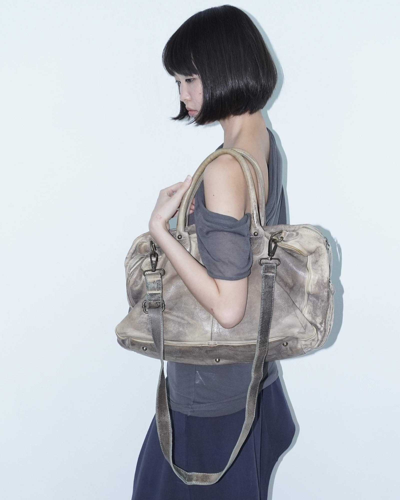 maxi multi shaded zipper leather bag