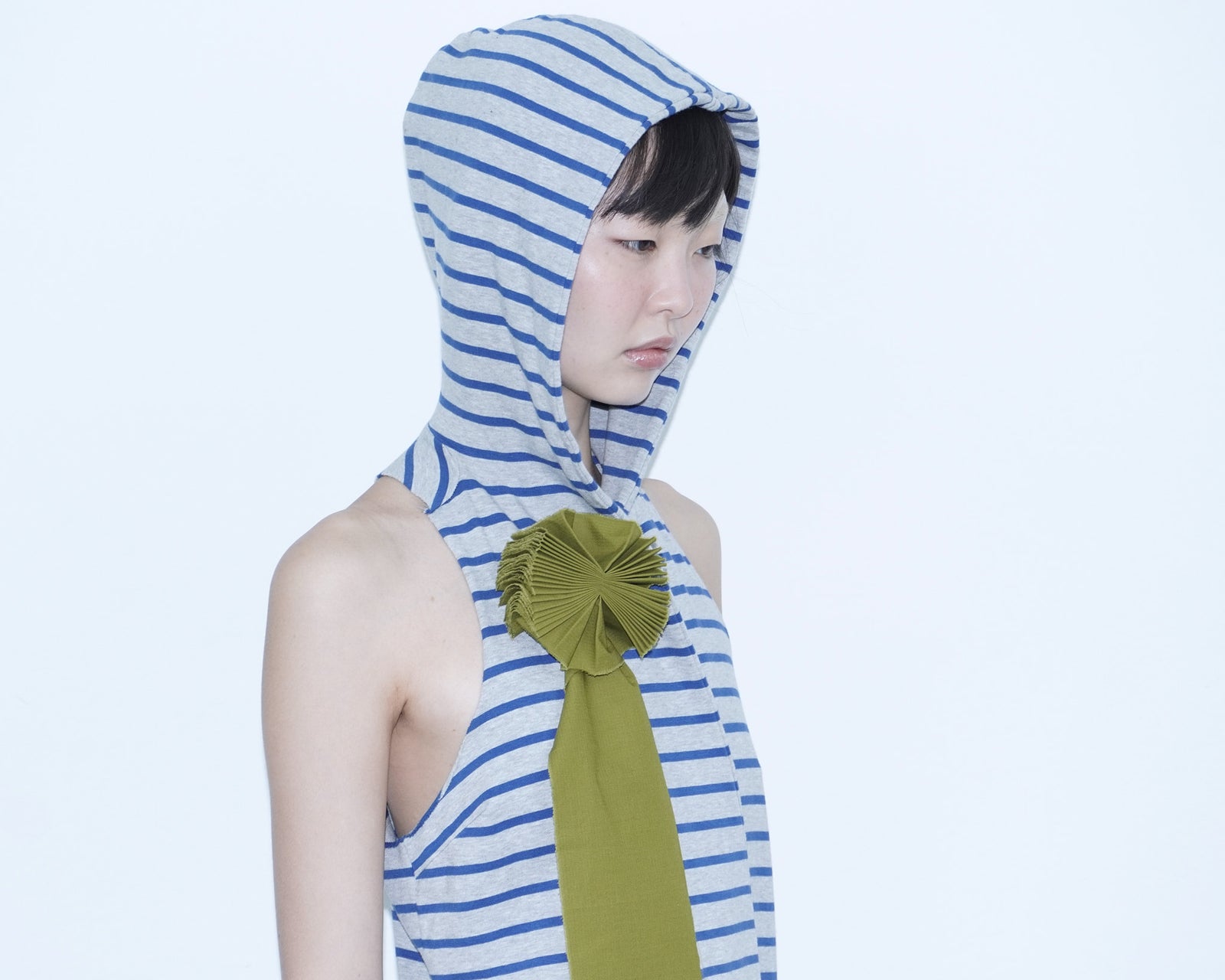 olive green cockade