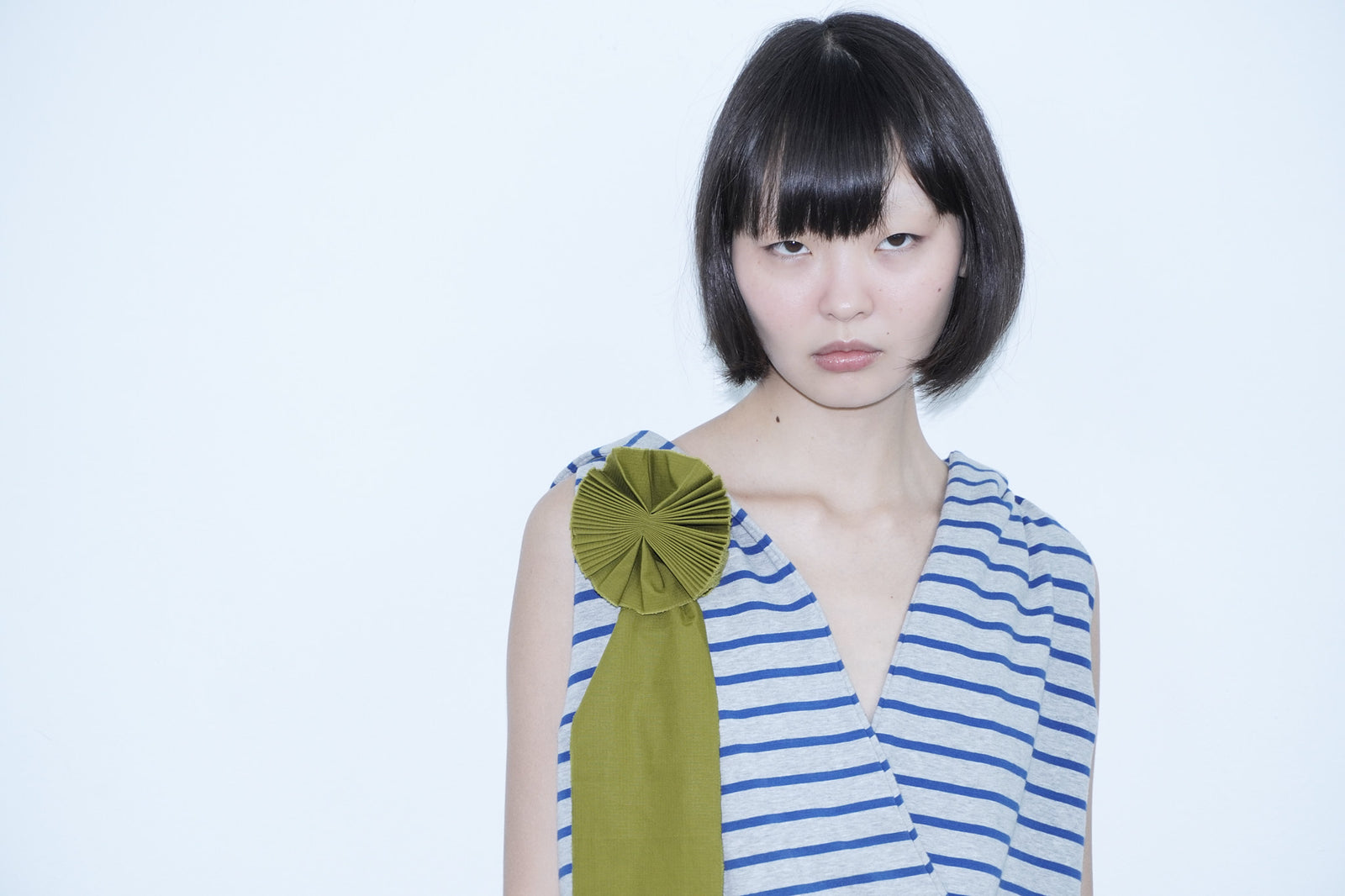 olive green cockade