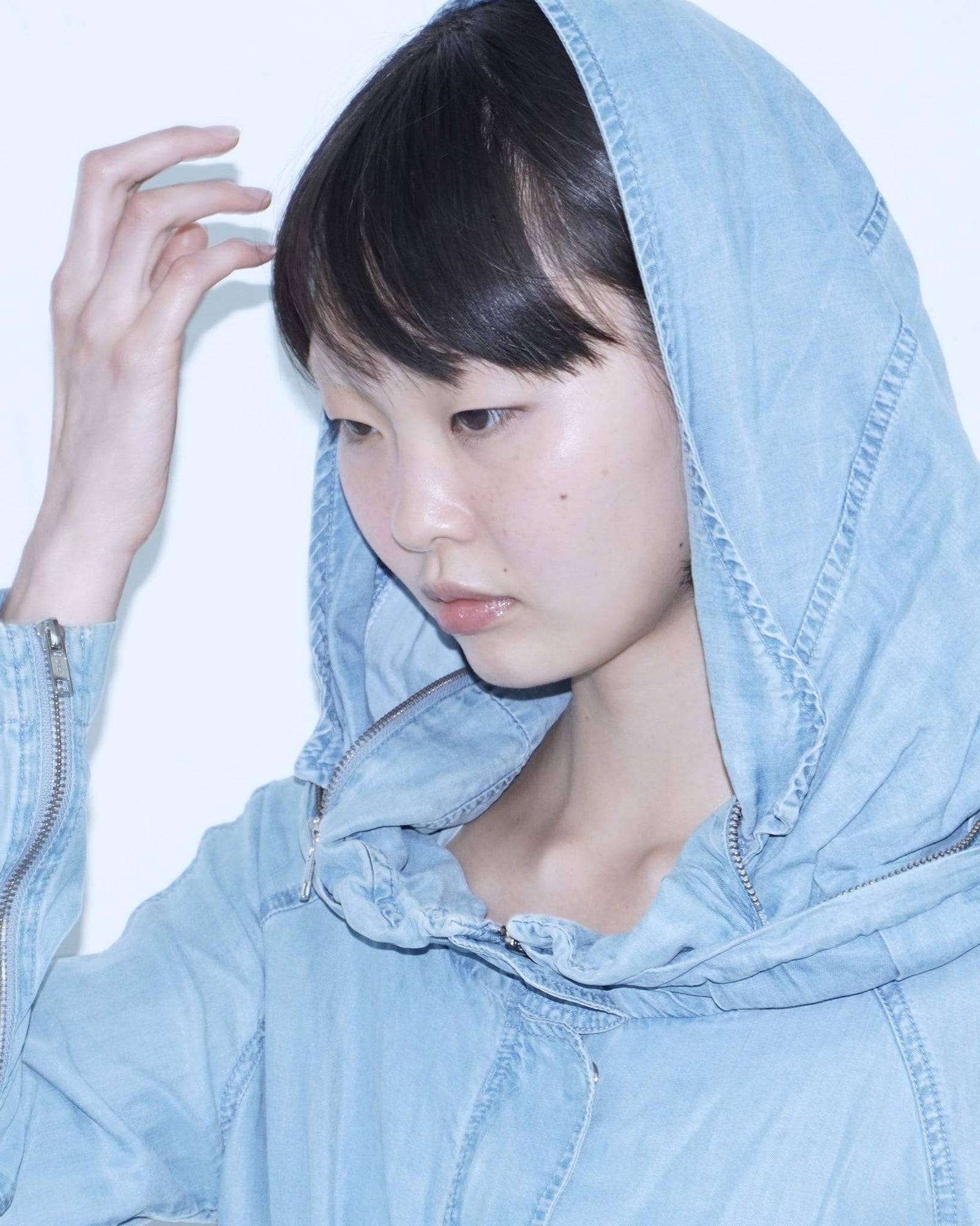 wide hood denim jacket