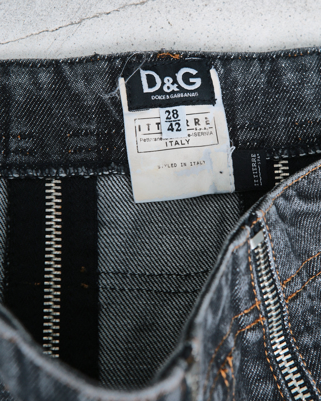 zipper denim mini skirt
