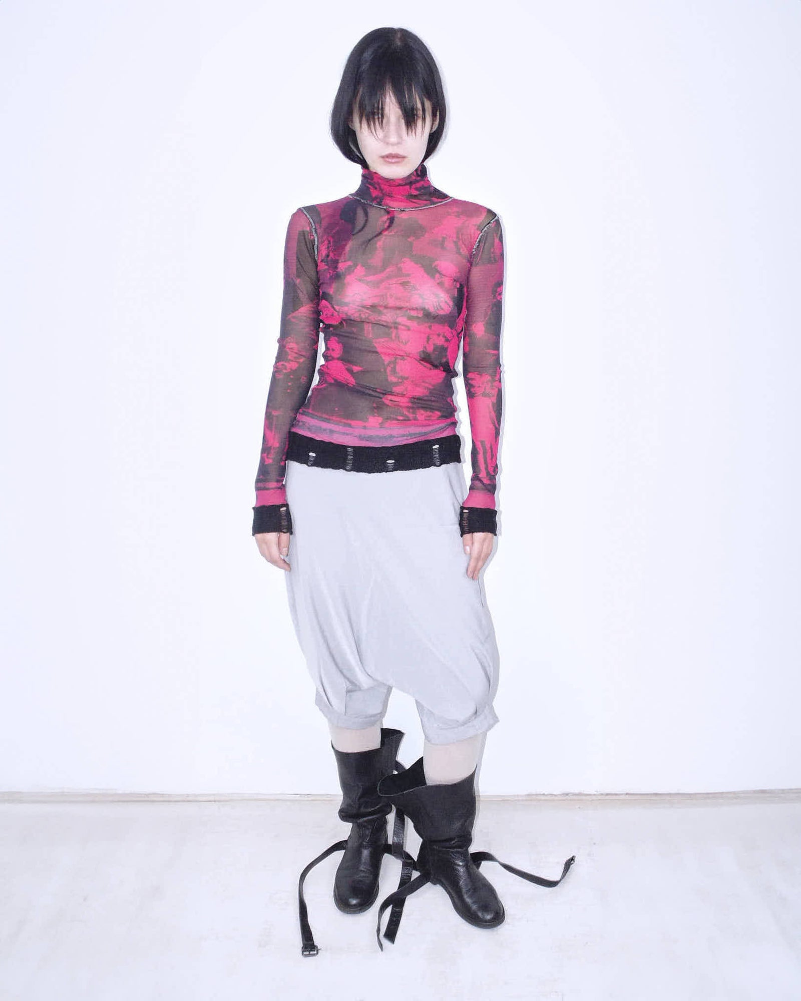 90s pink/red turtleneck painting graphical mesh top
