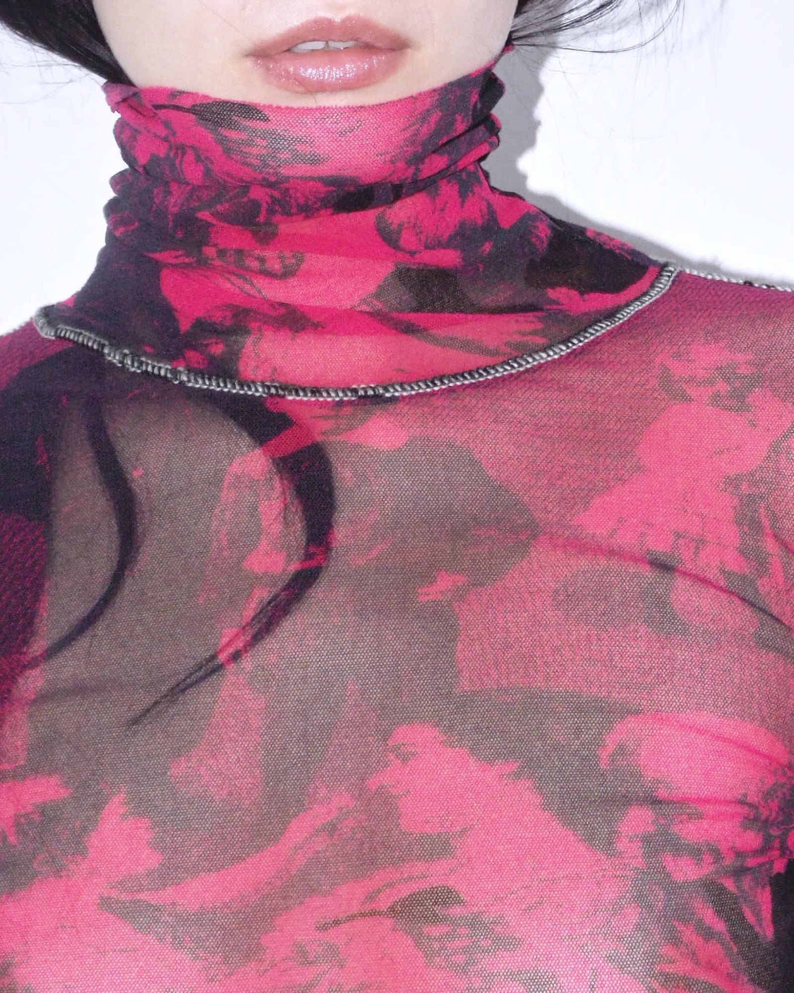 90s pink/red turtleneck painting graphical mesh top