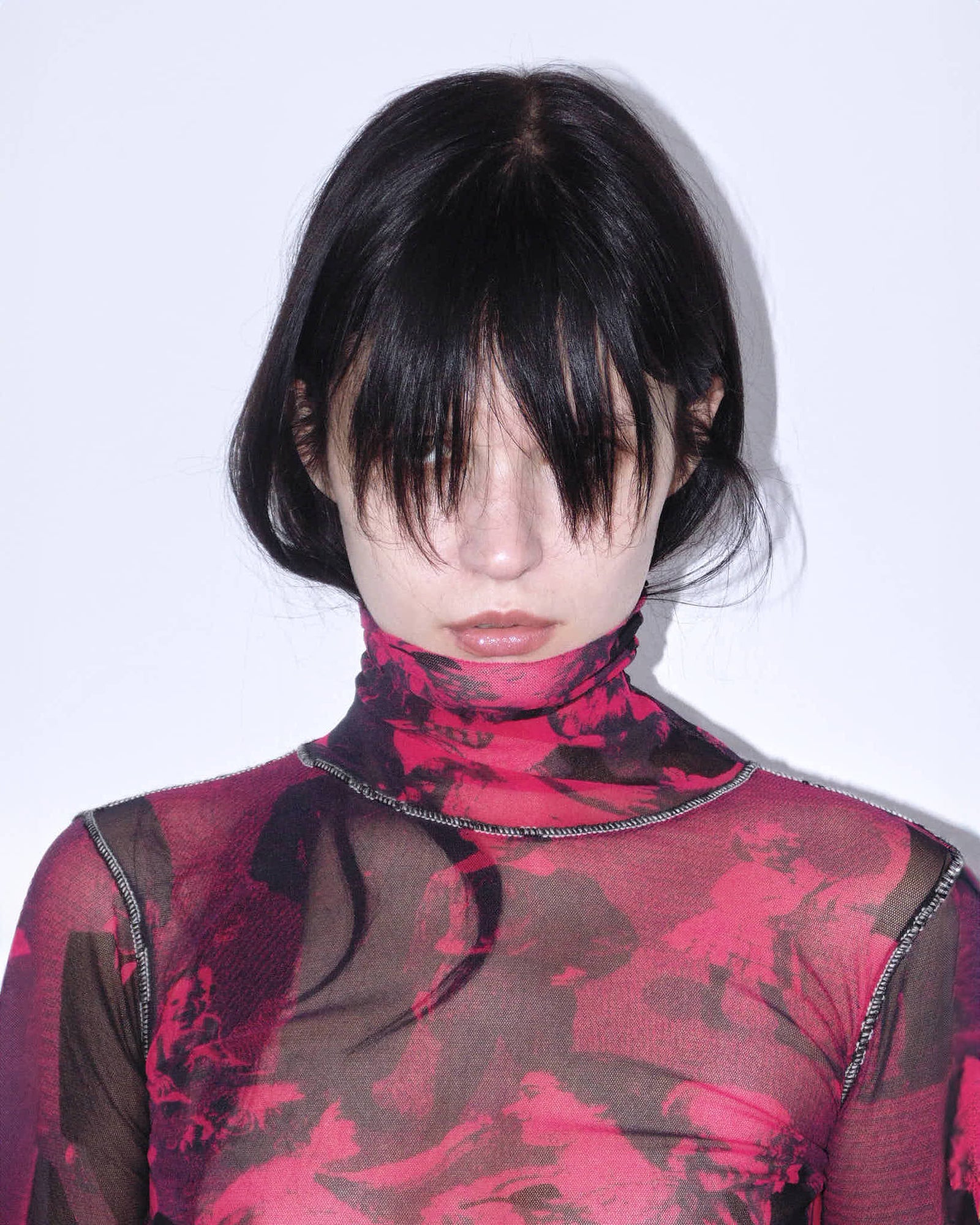 90s pink/red turtleneck painting graphical mesh top